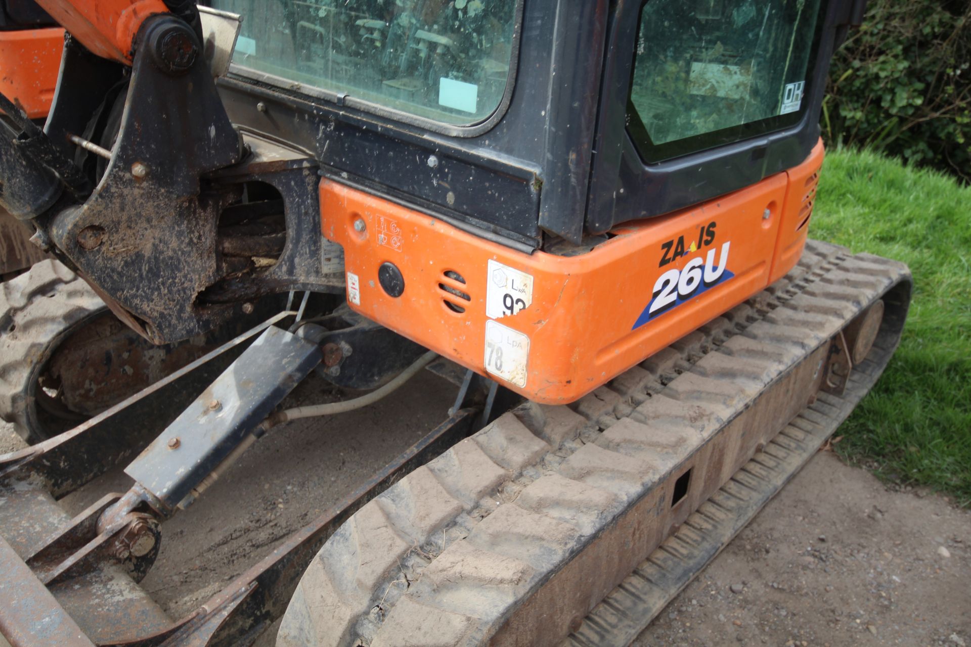 Hitachi Z-Axis 26U-5A CR 2.6T rubber track excavator. 2018. 3,000 hours. Serial number - Image 27 of 57