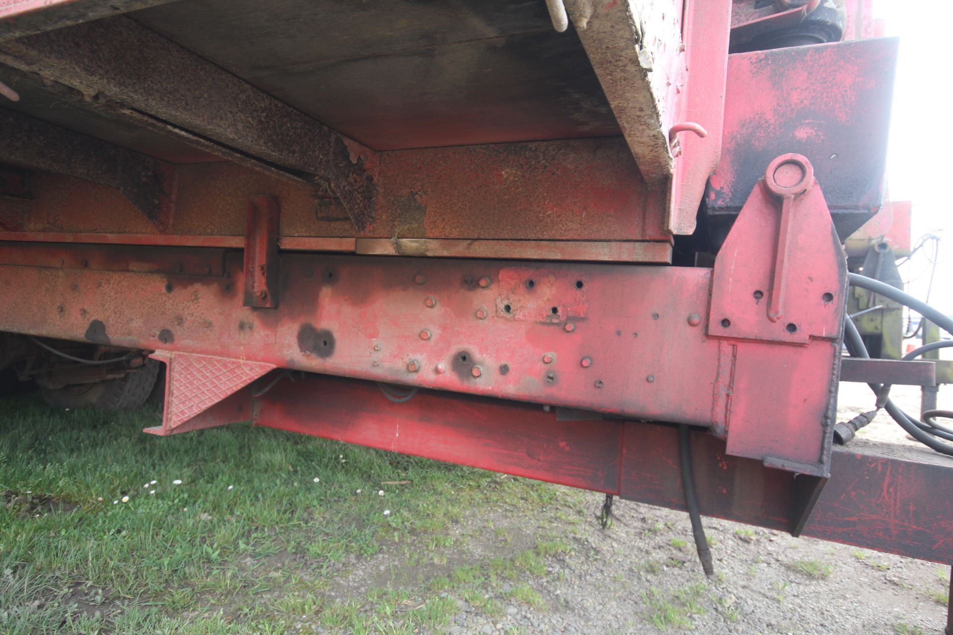 15T twin axle lorry conversion tipping trailer. V - Image 12 of 28