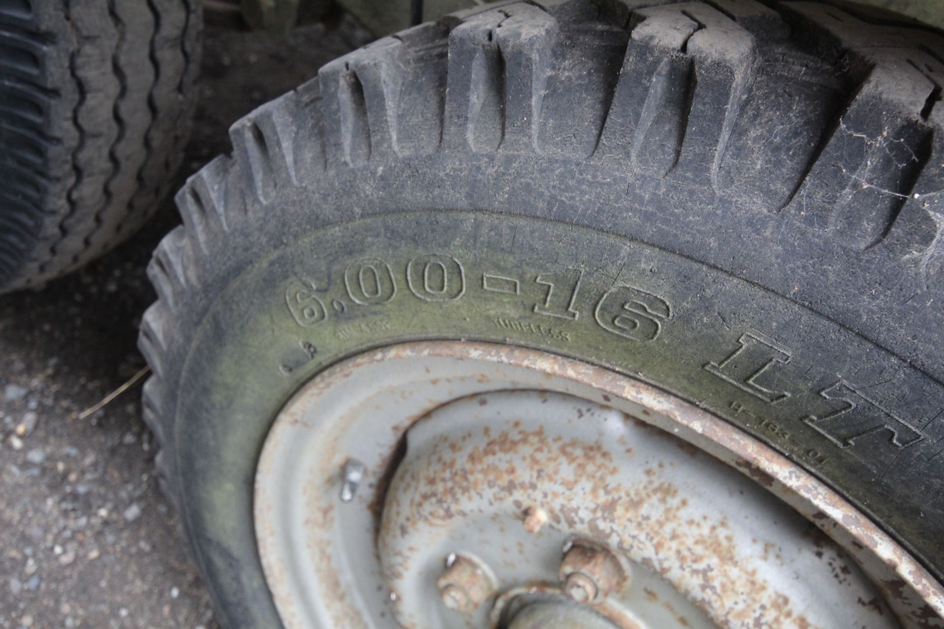 Ifor Williams 10ft twin axle livestock trailer. - Image 19 of 42