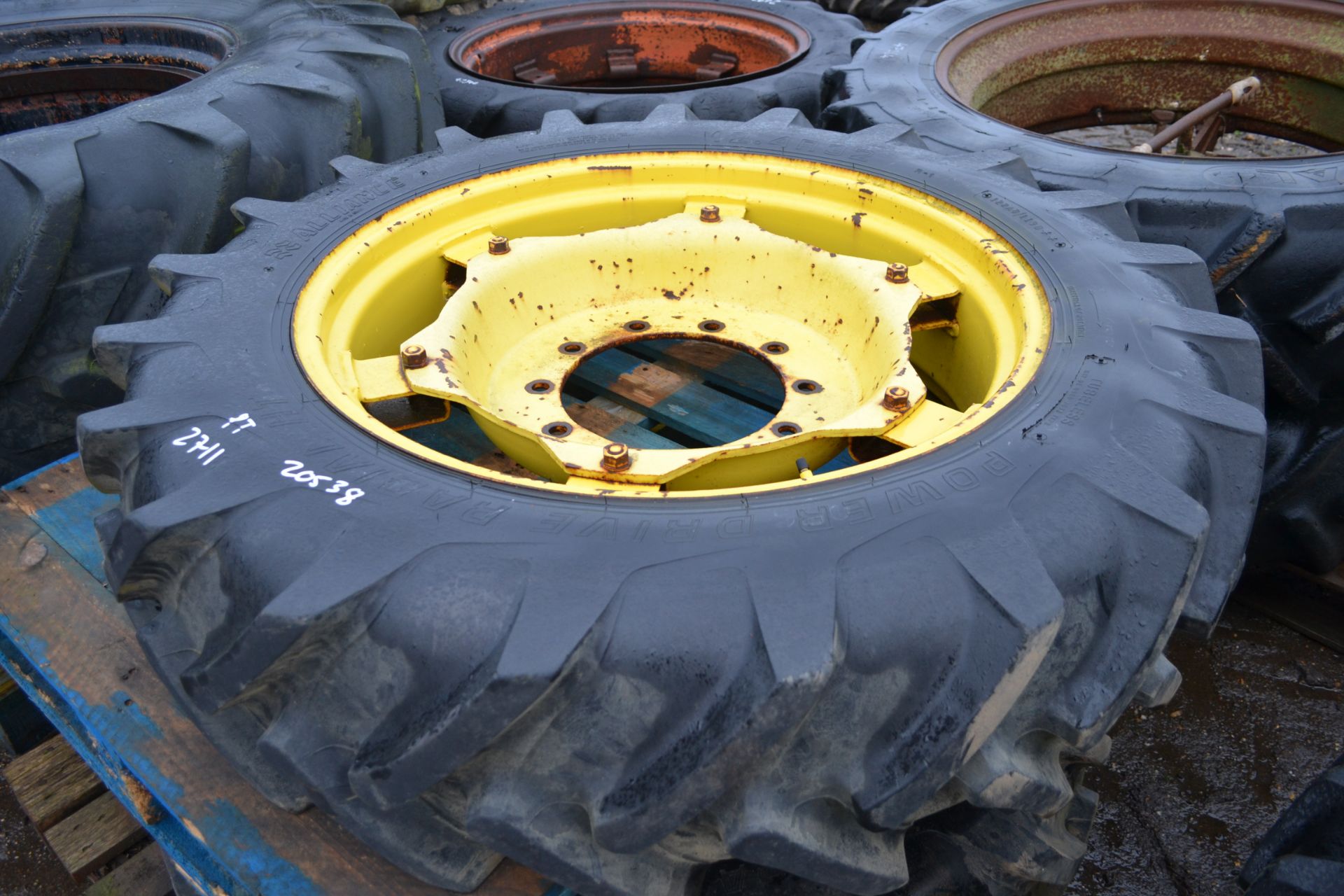 Set of John Deere rowcrop wheels and tyres. Comprising 11.2R48 rears @ 80% and 12.4R32 fronts @ 90%. - Image 2 of 9