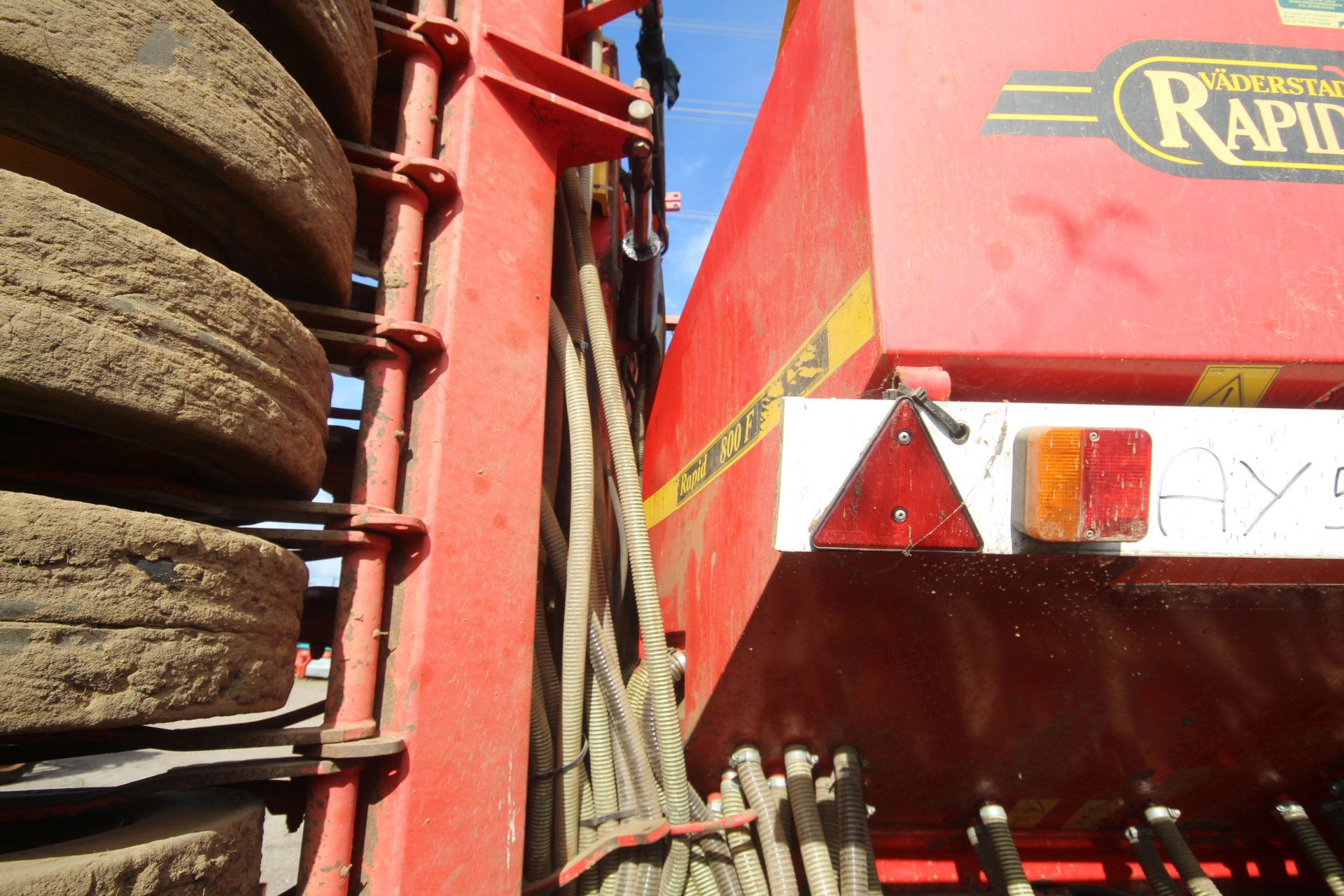 **UPDATED DESCRIPTION** Vaderstad Rapid 800F 8m disc drill. With rigid tines, levelling paddles, two - Image 27 of 60