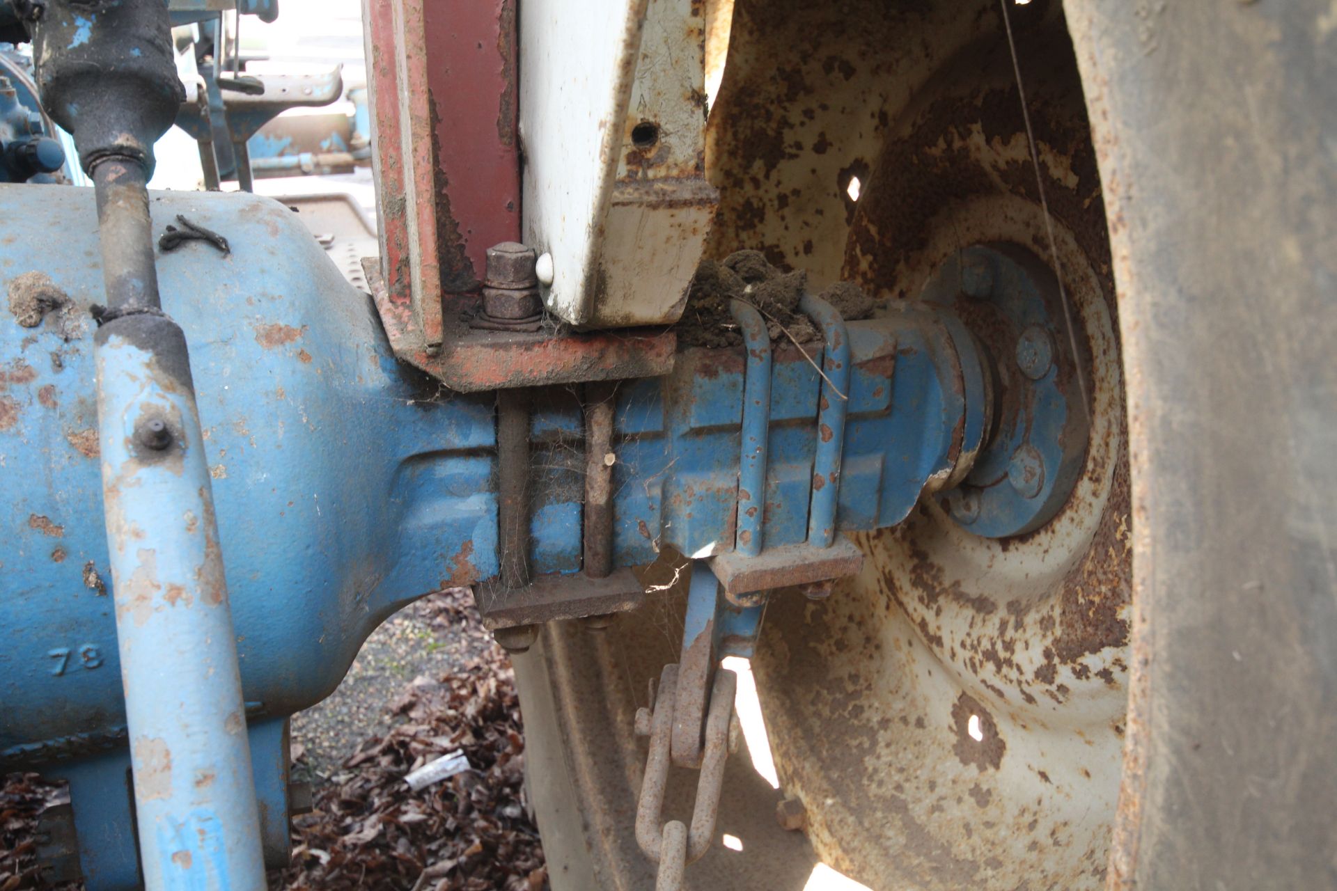 Ford 4000 Pre-Force 2WD tractor. Registration SRT 439F (expired). 13.6R36 rear wheels and tyres @ - Image 25 of 45