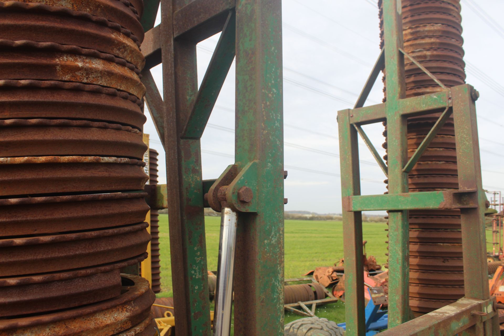 Cousins 24ft vertical folding rolls. With breaker rings. V - Image 31 of 36