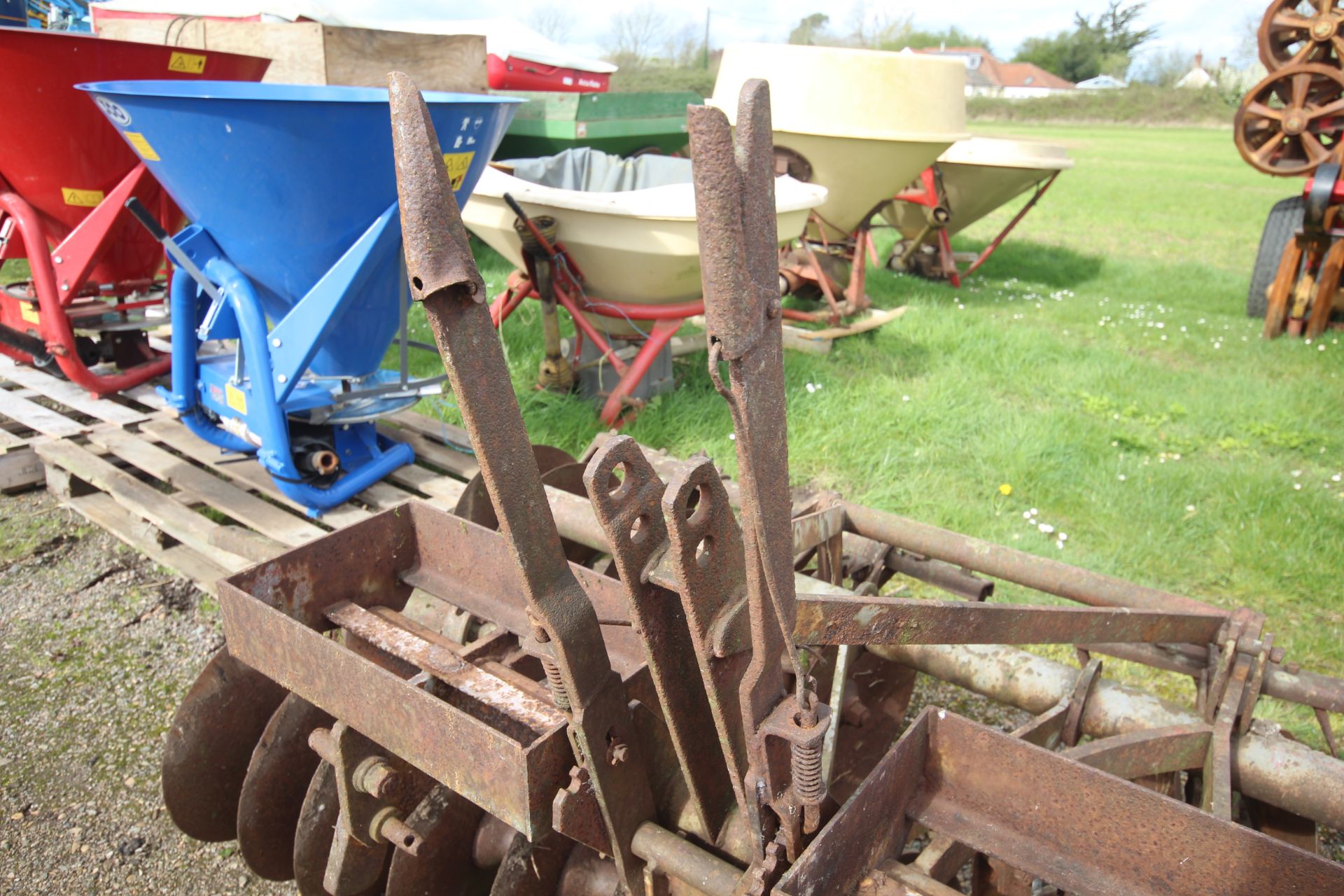 Massey Ferguson mounted discs. From a Local Deceased estate. V - Image 9 of 13