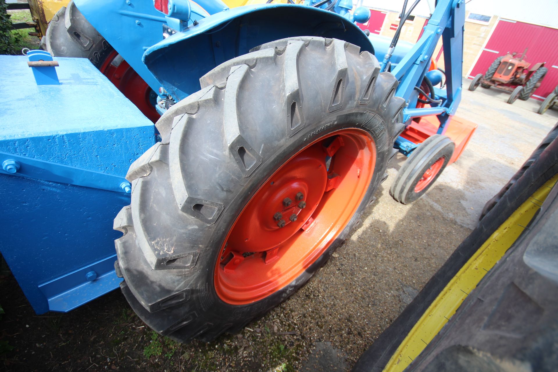 Fordson Power Major 2WD tractor. Registration 708 GUR (no paperwork). 12.4-36 rear wheels and - Image 29 of 54