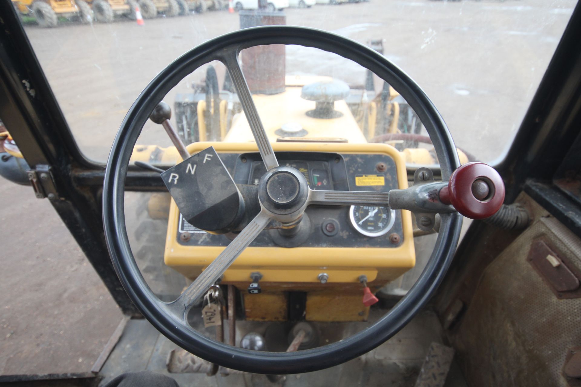 Ford 655 4WD backhoe loader. Registration F829 MVX. Date of first registration 03/10/1988. Showing - Image 77 of 87