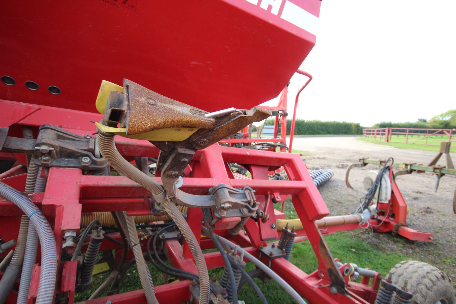 Horsch CO4 4m tine drill. With tramline, control box, various spares and manuals. V. - Bild 35 aus 54