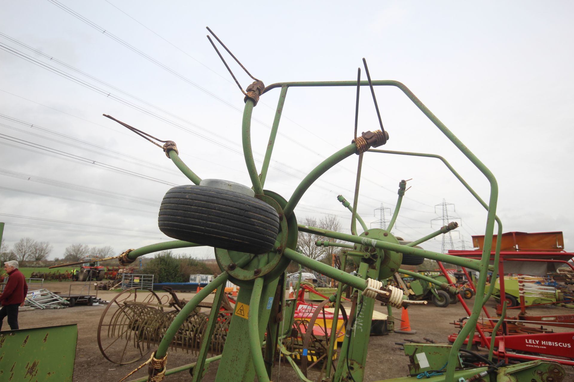 Krone KW4 4 rotor hydraulic folding mounted tedder. V - Image 2 of 13