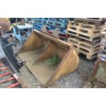 Grain bucket. CAT telehandler brackets. V