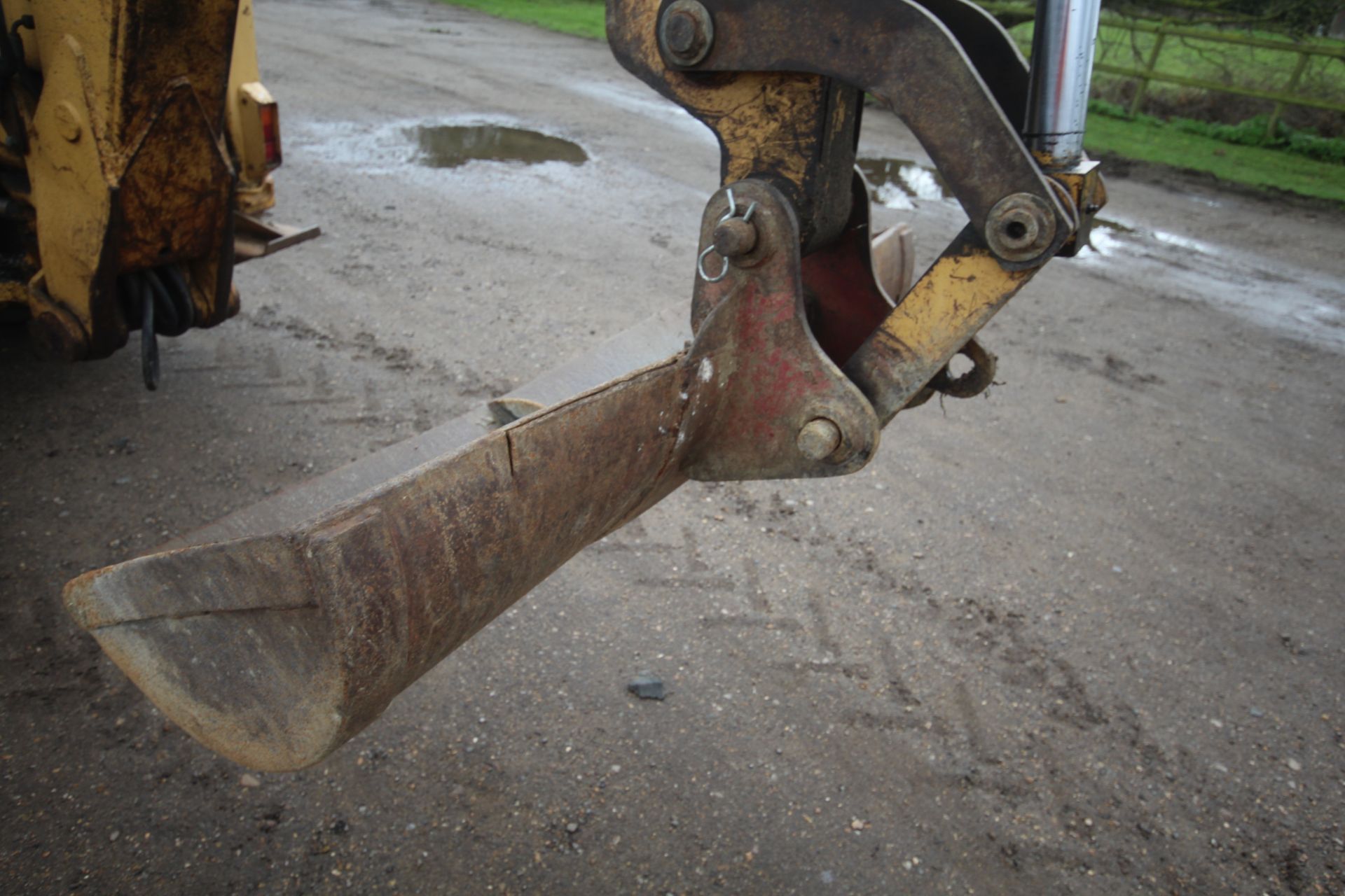 Ford 655 4WD backhoe loader. Registration F829 MVX. Date of first registration 03/10/1988. Showing - Bild 46 aus 87