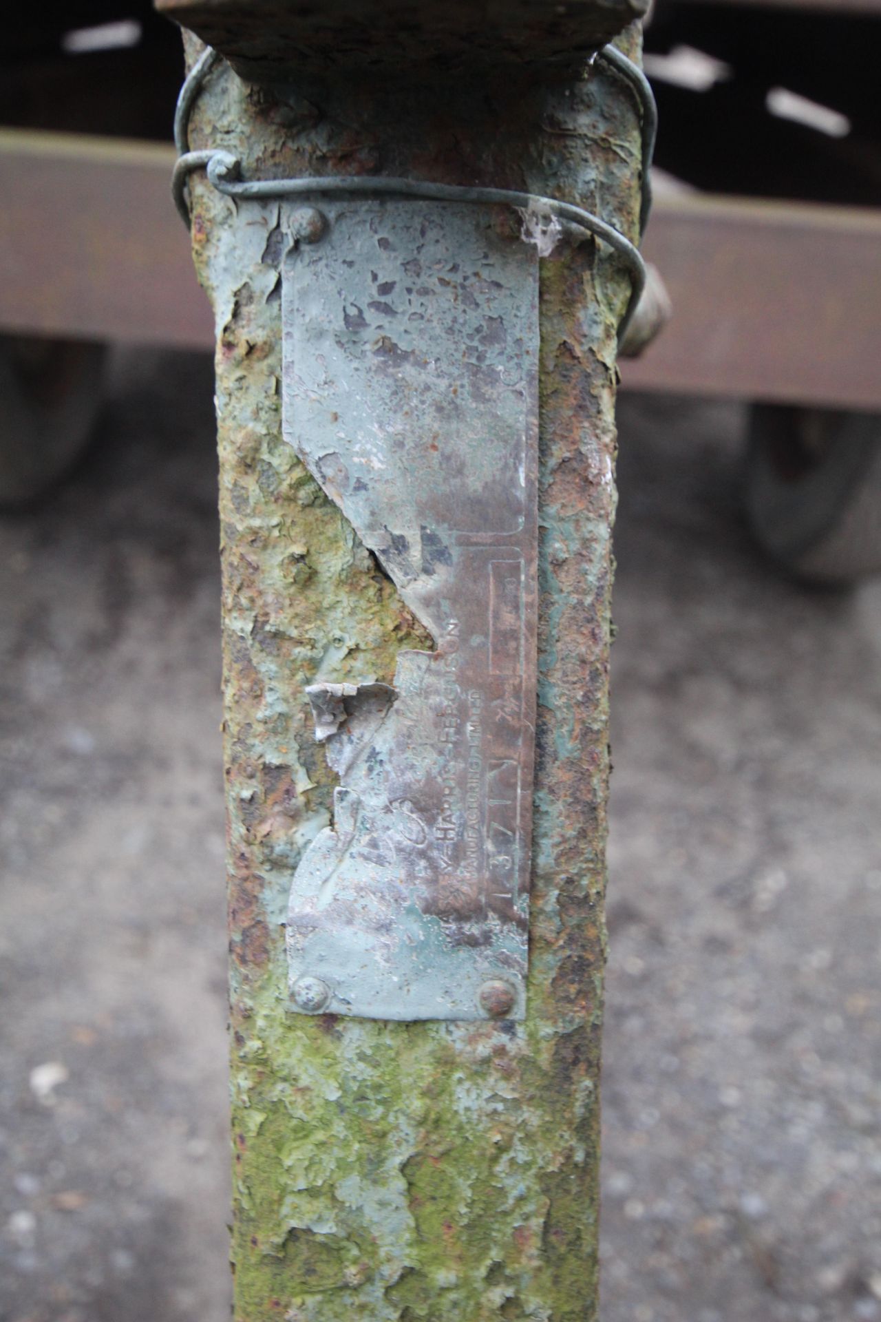 Ferguson LJEA-40 30cwt tipping trailer. Badged. Serial number 1371. For restoration. - Image 16 of 16