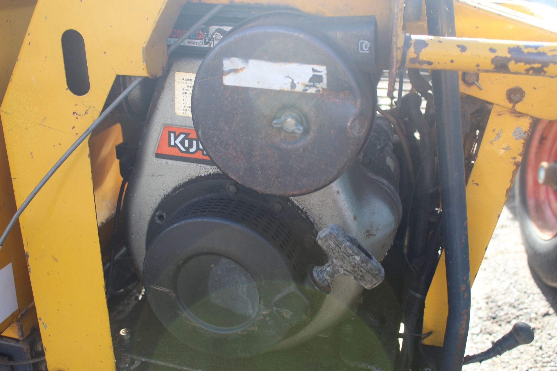 WB06 HighLift tracked pedestrian high tip dumper. 3,318 hours. With Kubota diesel engine. Key held. - Image 7 of 35