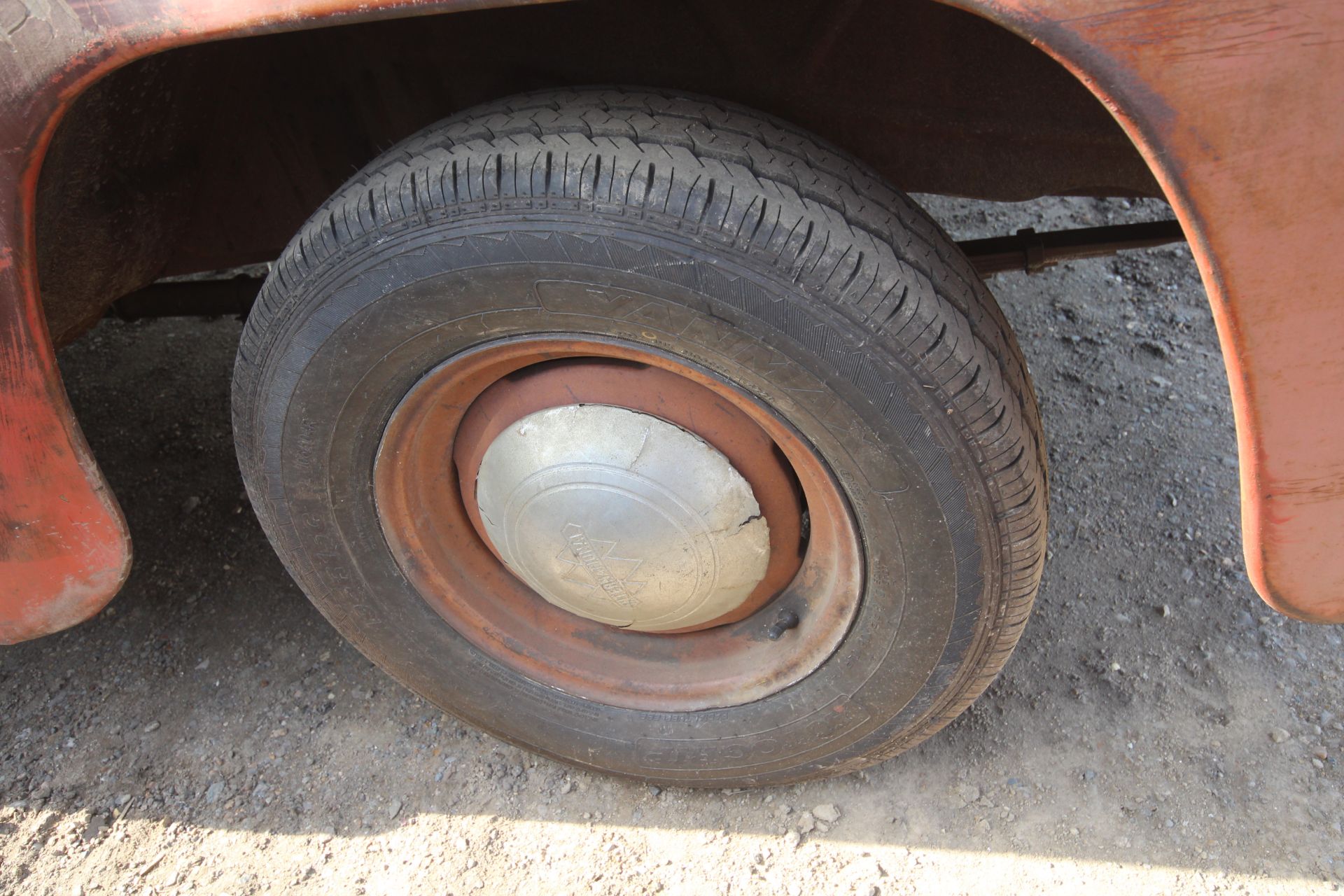 International R100 petrol pick-up. Registration 161 XVY. 1954. Vendor reports a lot of - Image 12 of 54