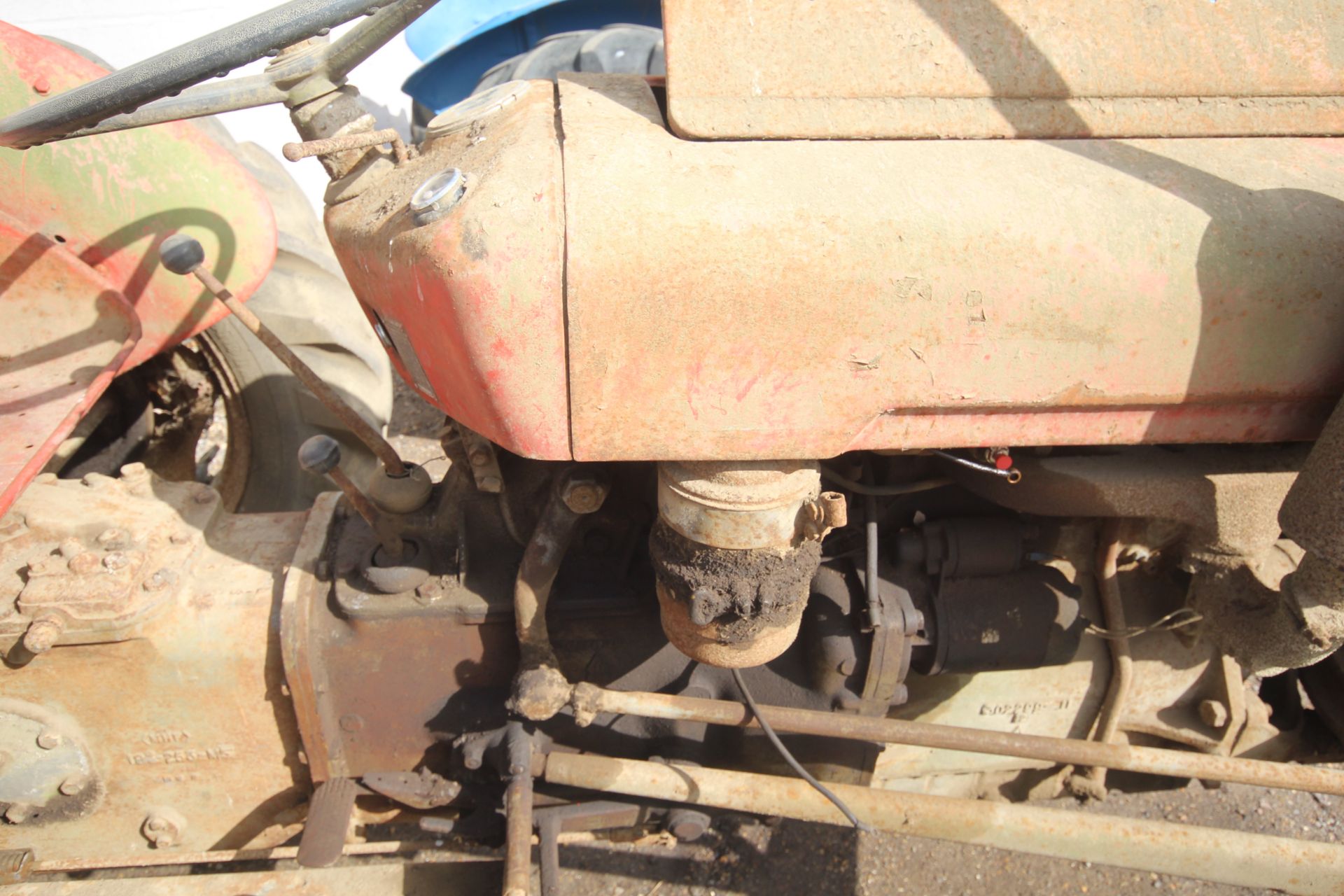 Massey Ferguson 35 23C 4cyl diesel 2WD tractor. Registration 260 ABJ. Date of first registration - Bild 27 aus 35