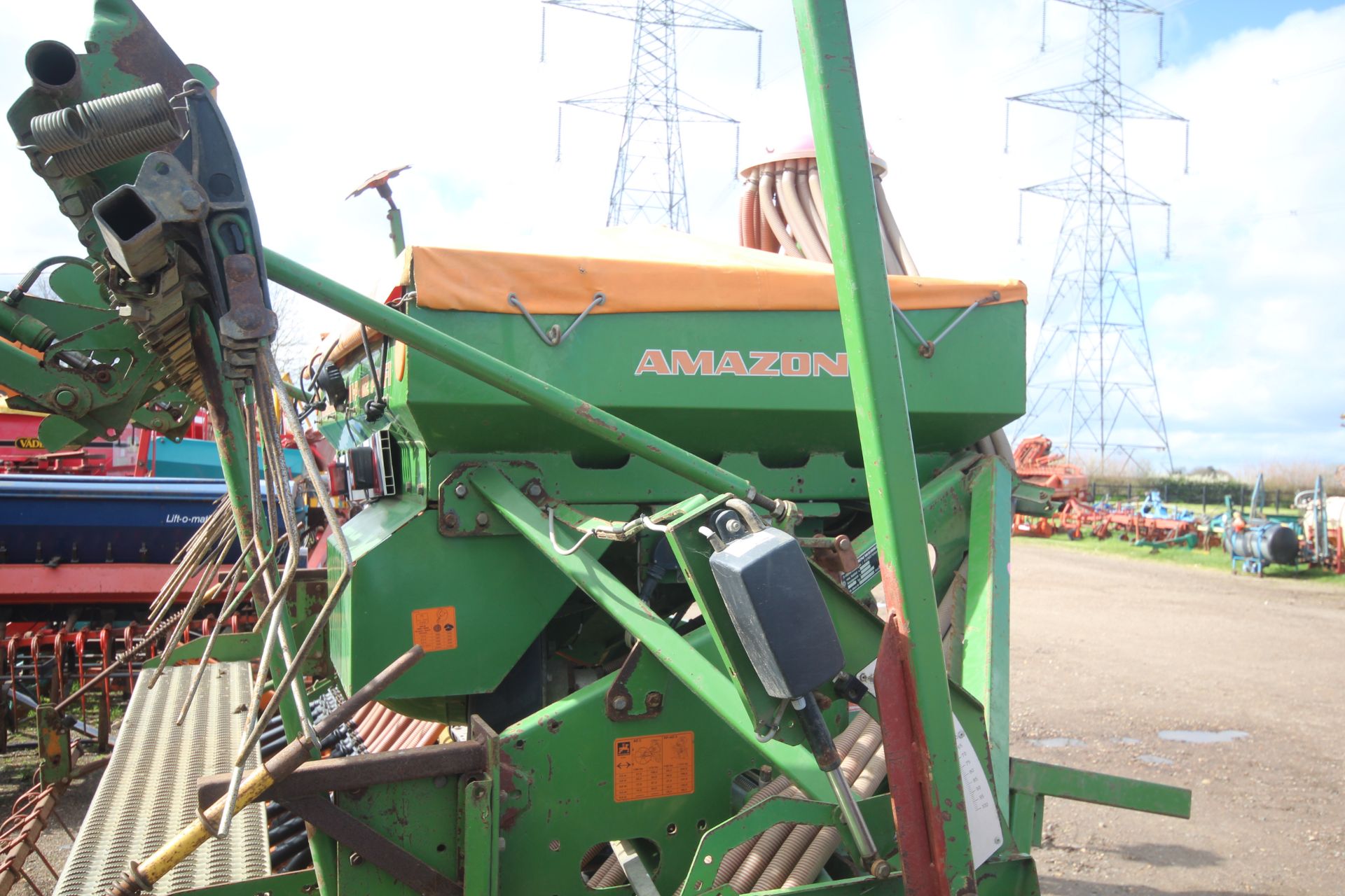 Amazone KE403 4m combination drill. 2005. With disc coulters, pre-em and tramlime. Manual, Control - Image 35 of 44