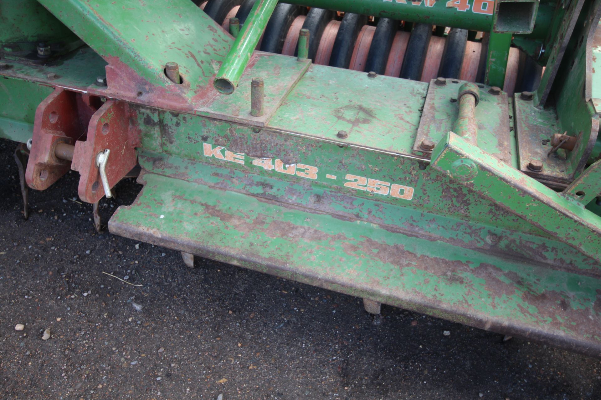 Amazone KE403 4m combination drill. 2005. With disc coulters, pre-em and tramlime. Manual, Control - Image 13 of 44