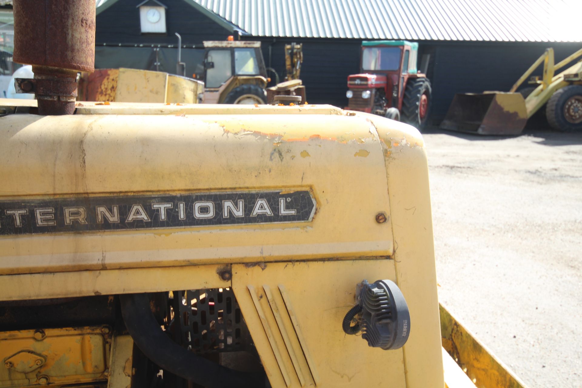 International 2400 Series A 2WD tractor. Registration GDX 955N. Date of first registration 01/11/ - Image 47 of 66