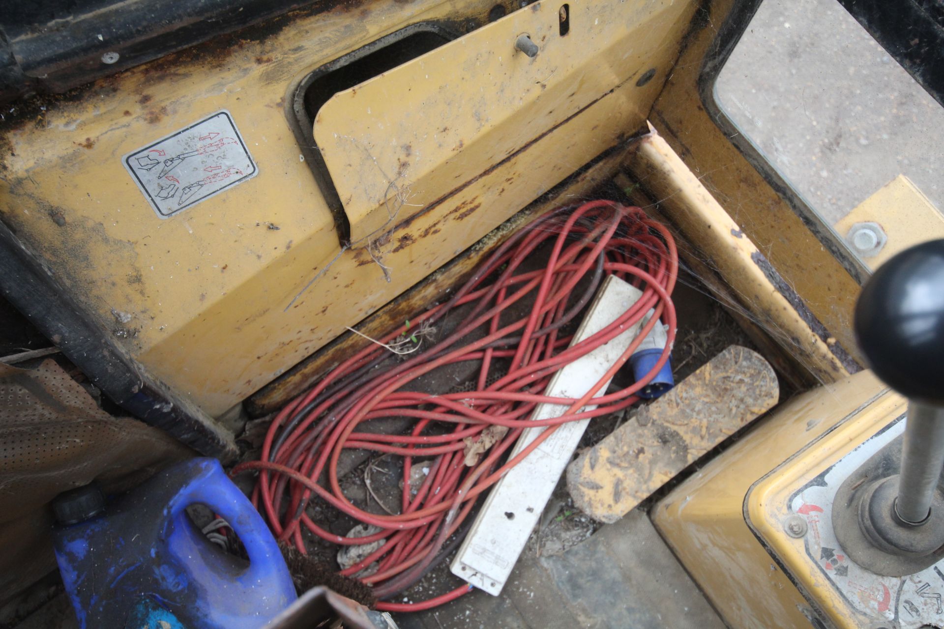 Ford 655 4WD backhoe loader. Registration F829 MVX. Date of first registration 03/10/1988. Showing - Bild 87 aus 87