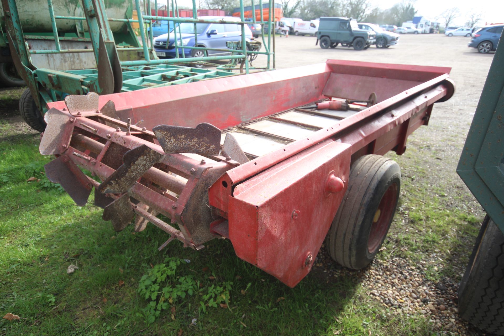 Massey Ferguson single axle muck spreader. V - Image 3 of 14