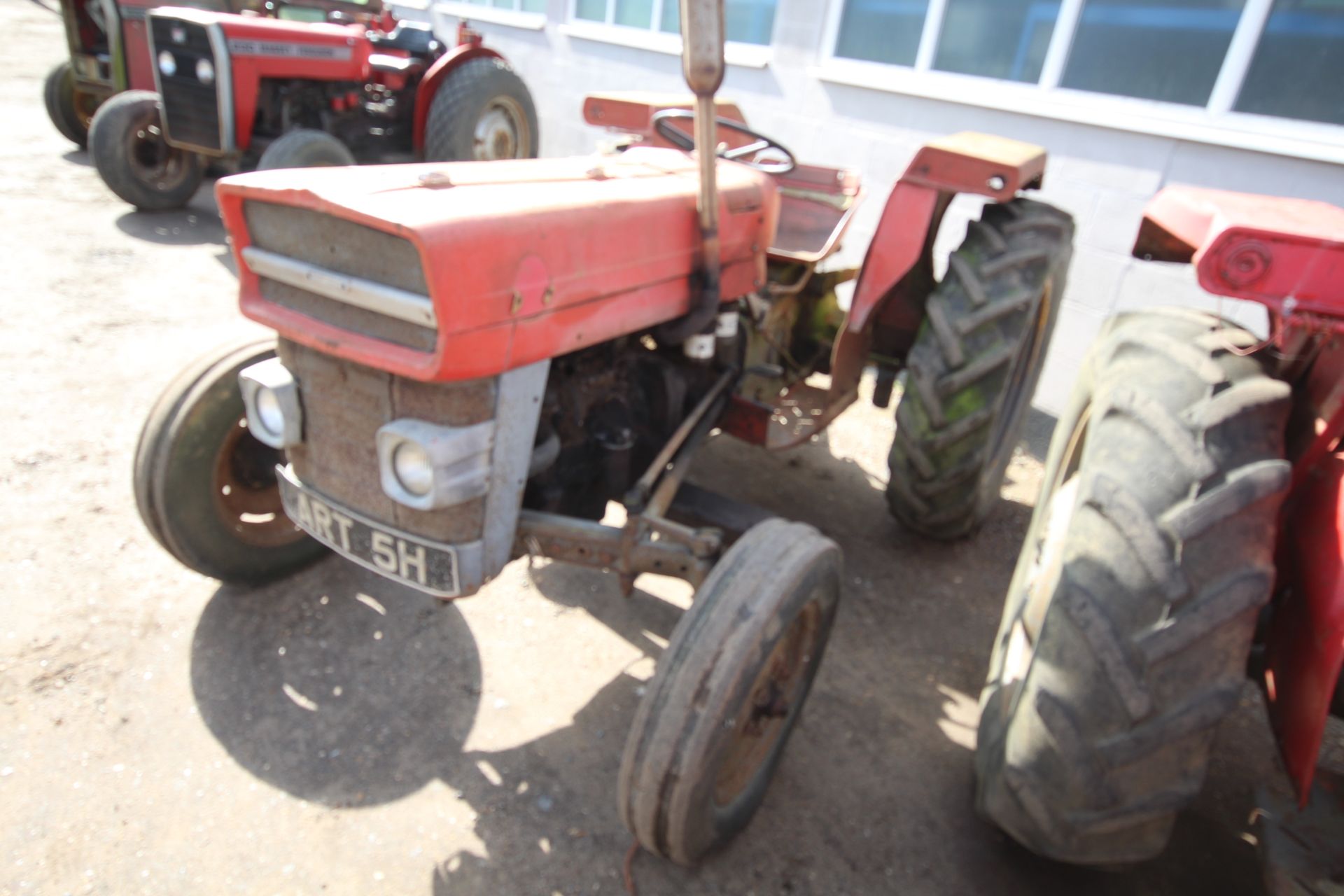 Massey Ferguson 135 2WD tractor. Registration ART 5H. Date of first registration 07/11/1969. - Bild 4 aus 58