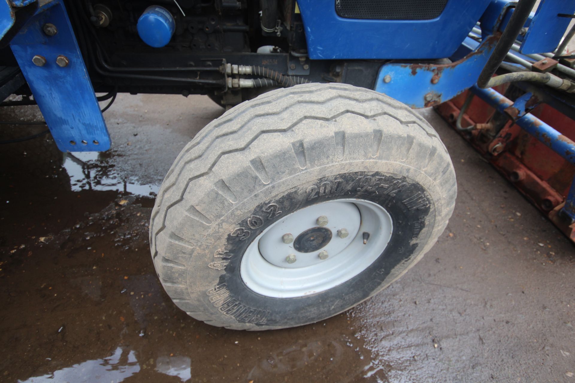 Lenar JL254 II 4WD compact tractor. Turf wheels and tyres. Lenar LDJL245K power loader. With - Image 32 of 39