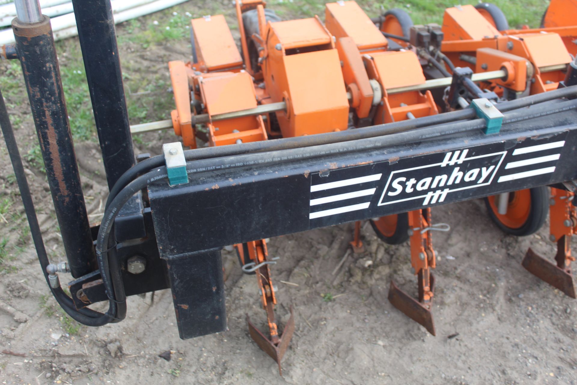 Stanhay Rallye 592 hdraulic folding 12 row beet drill. With bout markers. V - Image 25 of 28