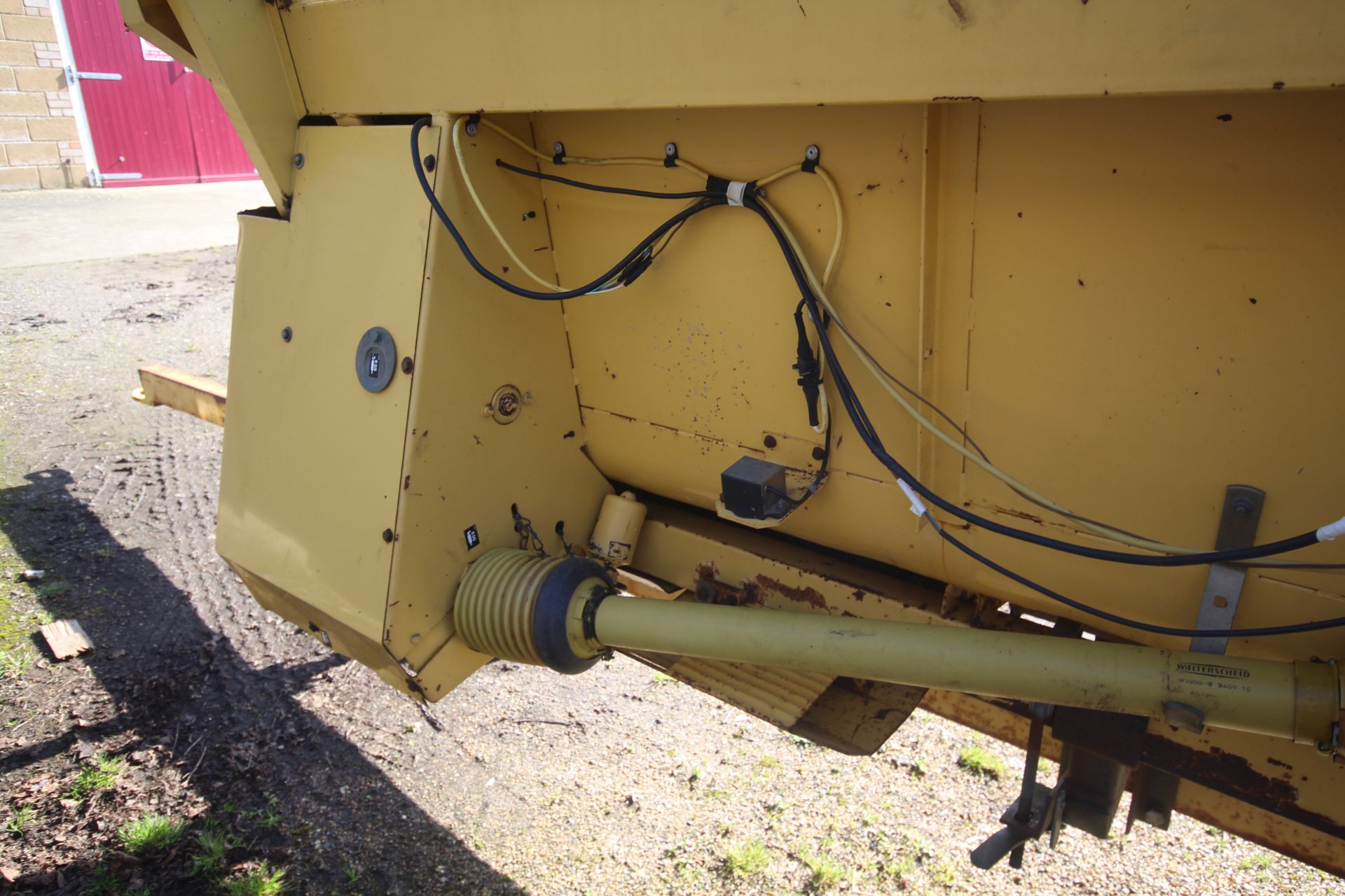 New Holland TX65 5 straw walker combine harvester. Registration N887 SKS. Date of first registration - Image 148 of 163