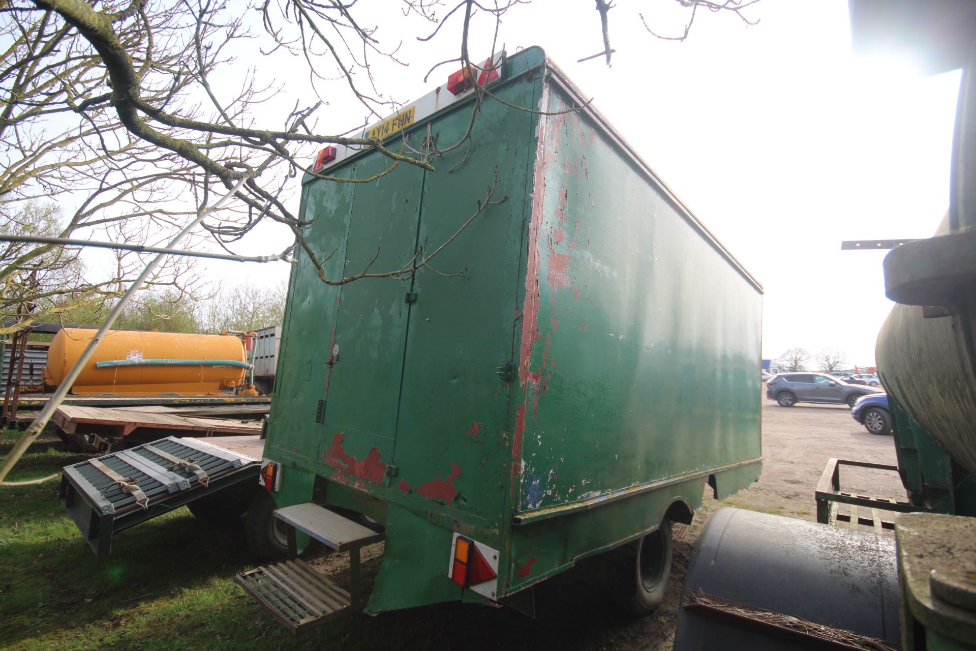 Single axle beaters trailer. V - Image 3 of 24