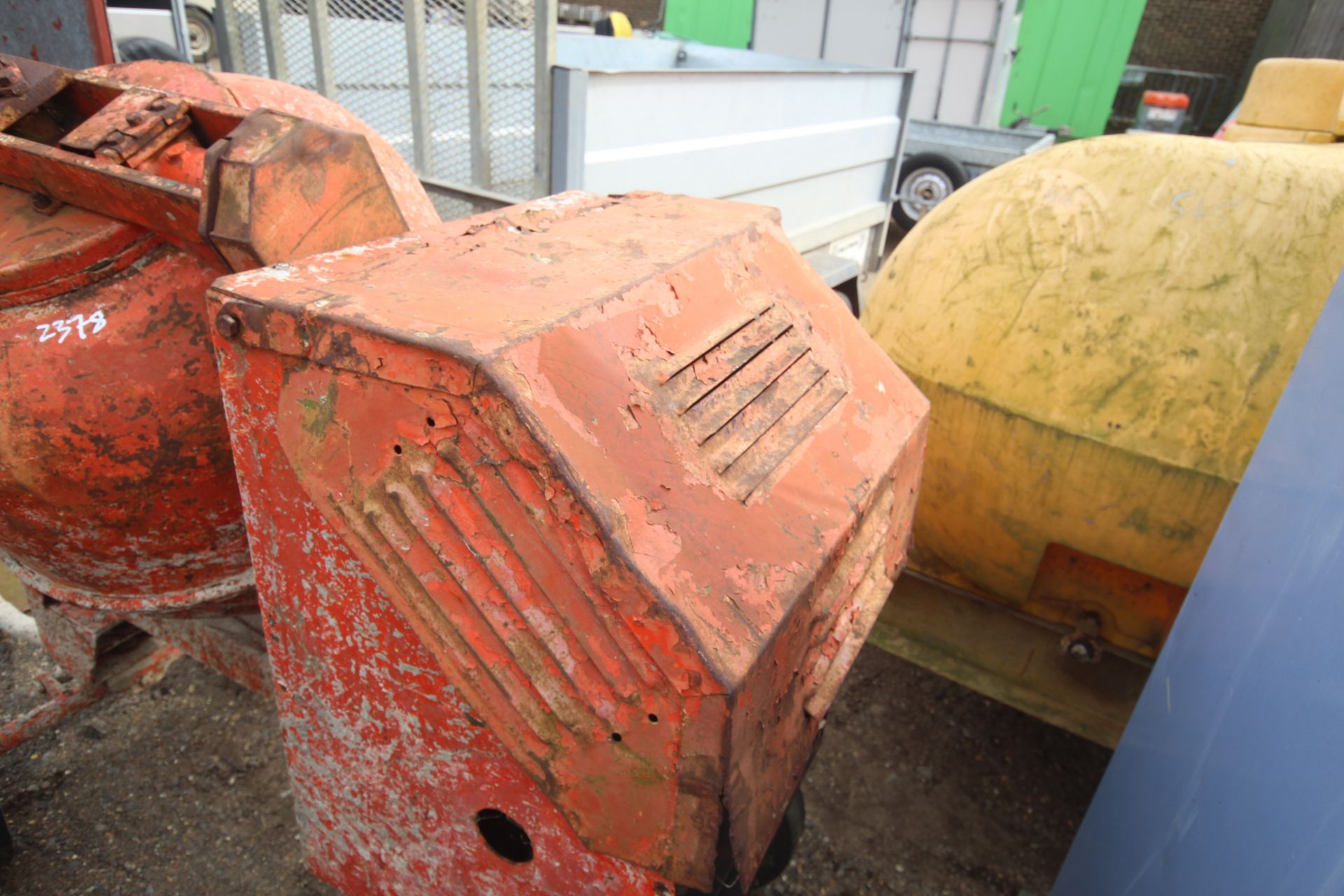 Large diesel site cement mixer. - Image 2 of 14