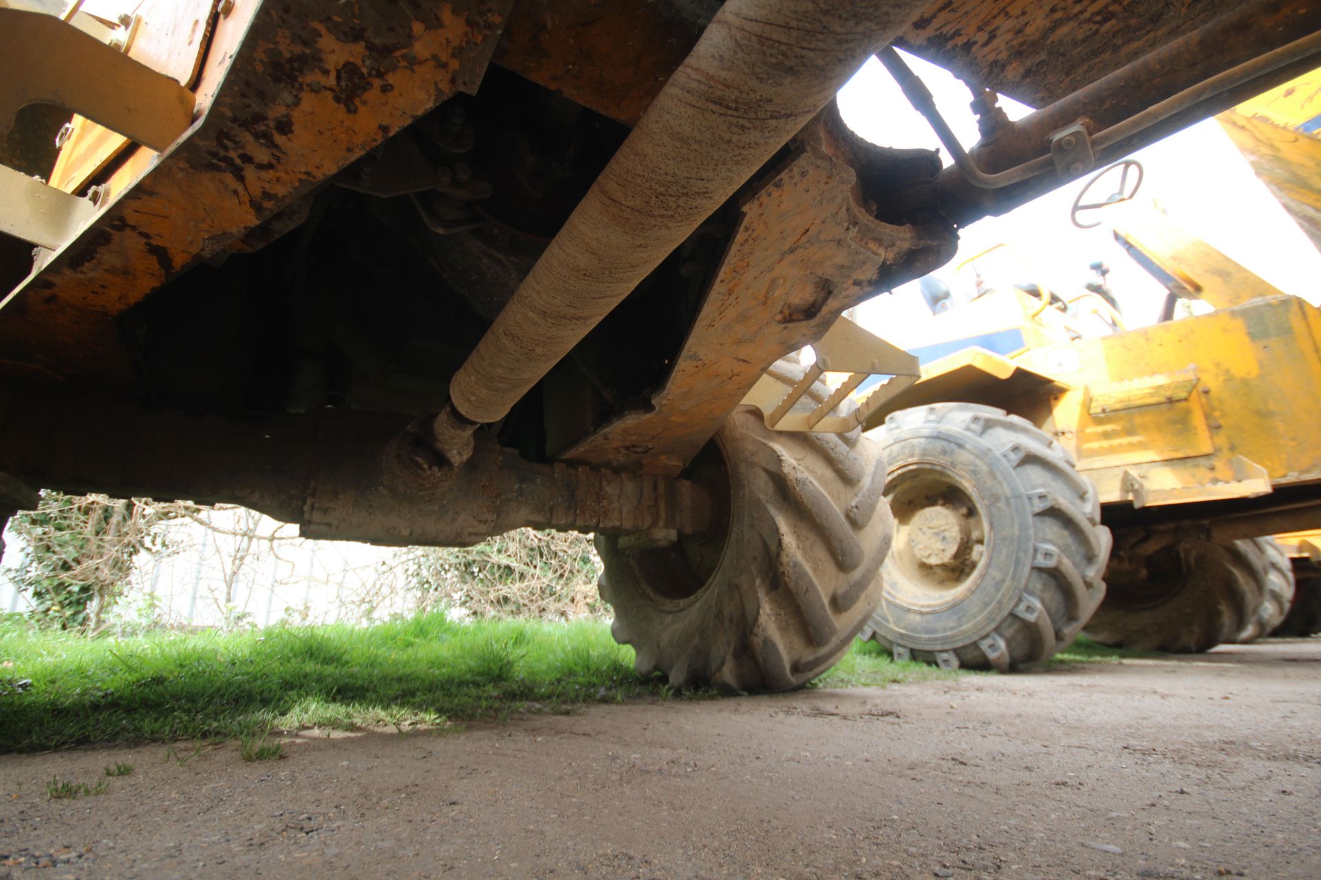 Thwaites 6T 4WD dumper. 2009. Hours TBC. Serial number SLCM565ZZ90887177. 405/70-20 wheels and - Image 34 of 35