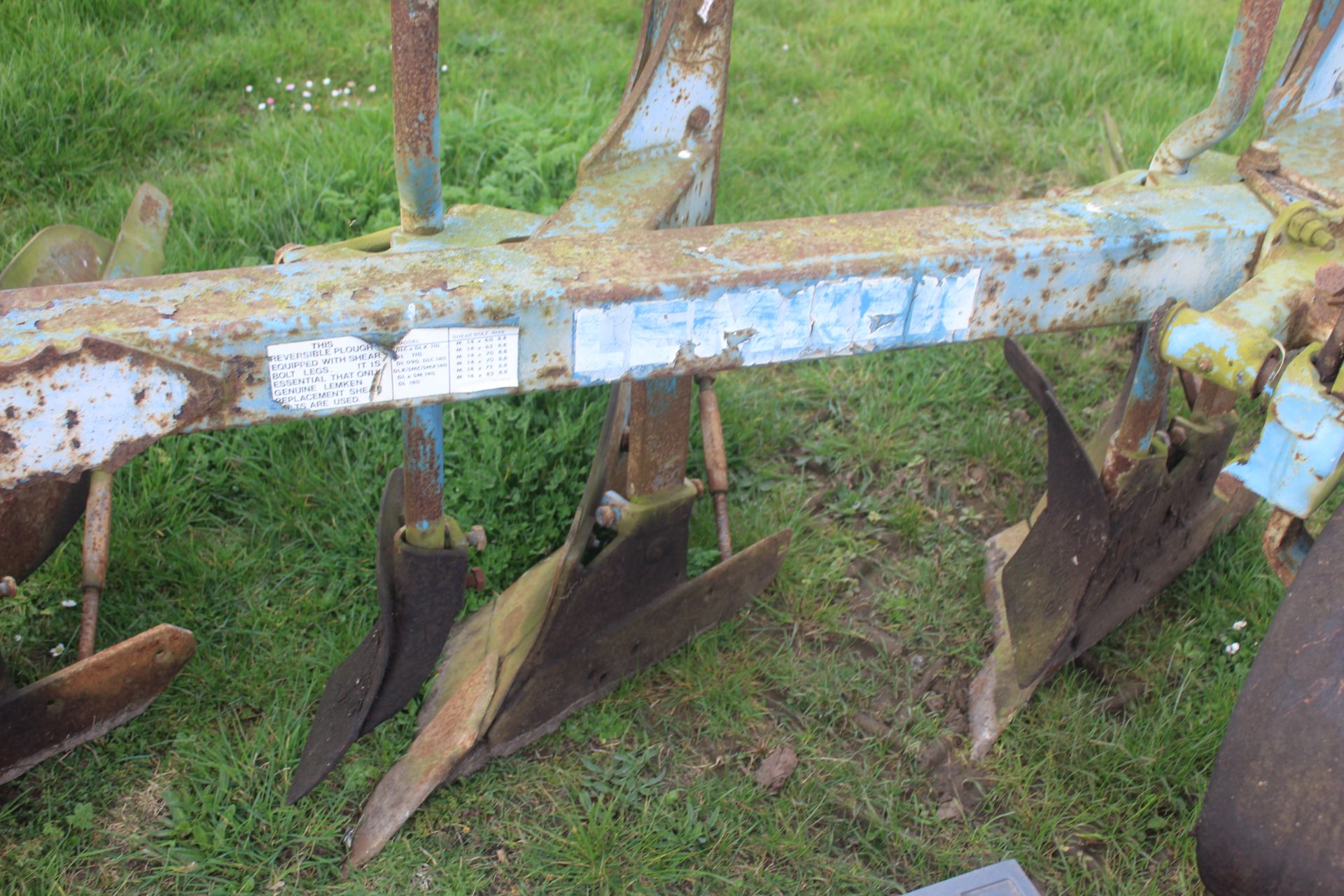 Lemken DL3+1F reversible plough. For sale due to retirement. V - Image 9 of 24