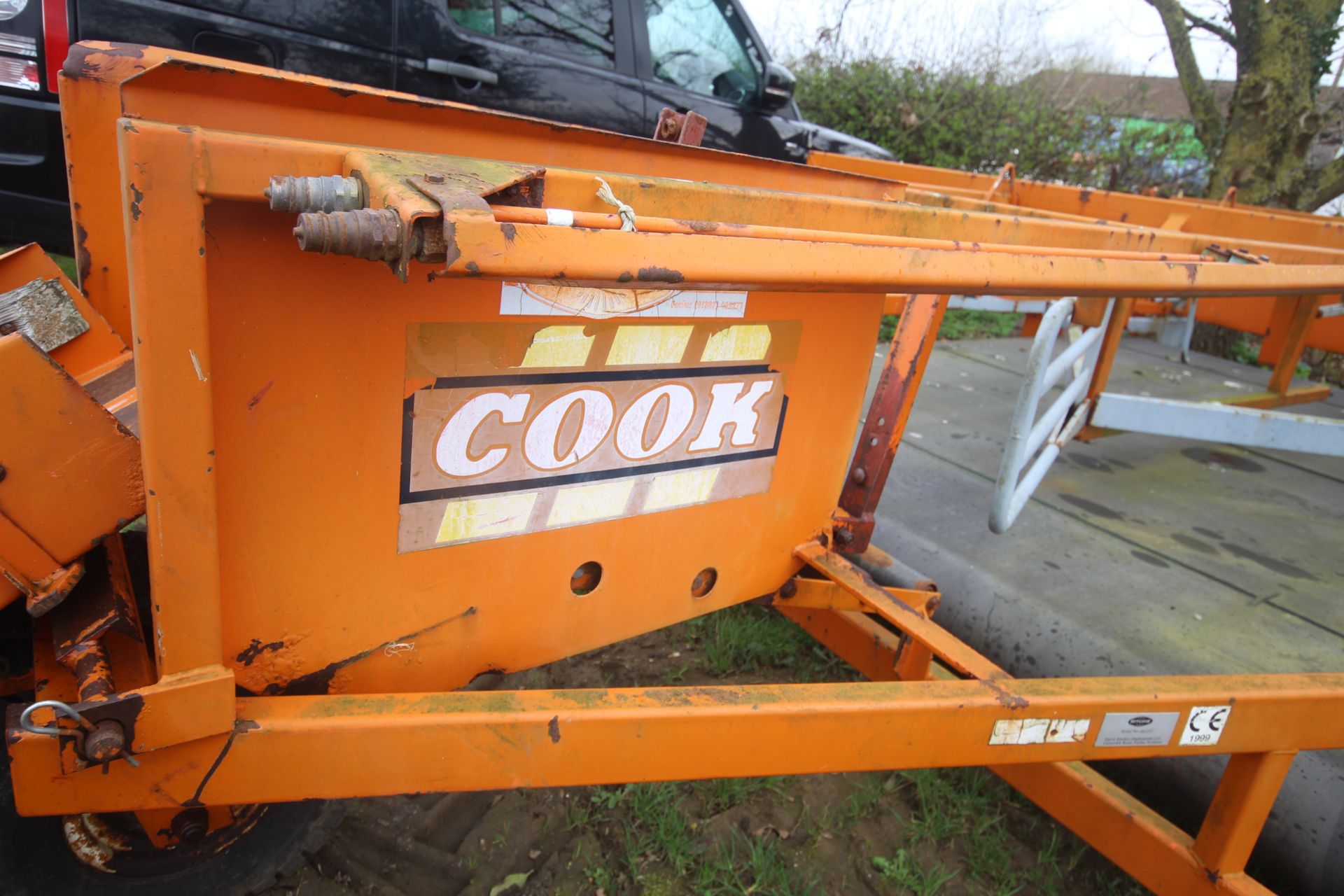 Ritchie Cook high capacity flat 8 belt sledge. 1999. Serial number 981 297. With baler drawbar, - Image 4 of 20