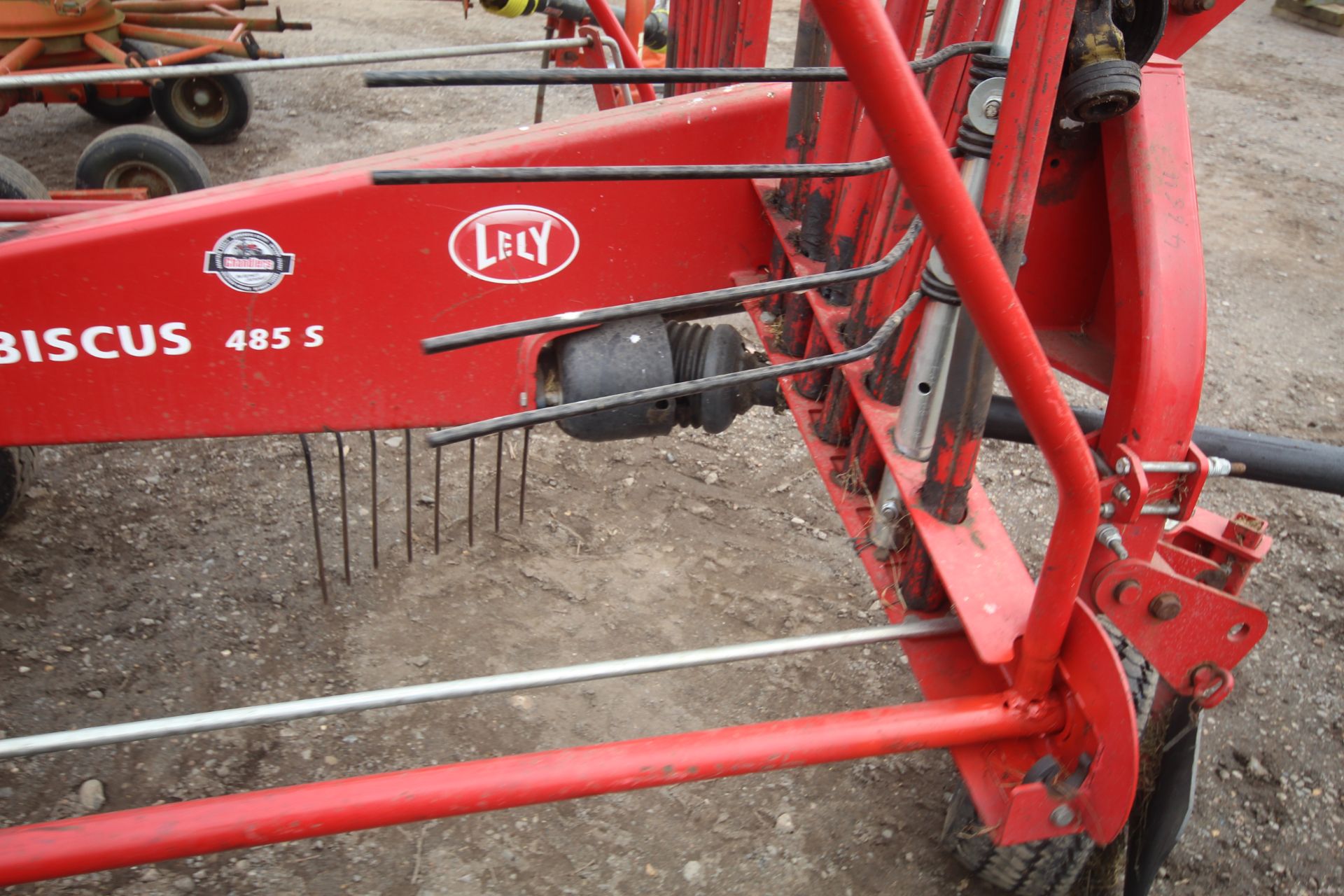 Lely Hibiscus 458S single rotor rake. Serial number 0003127837. V - Image 14 of 15