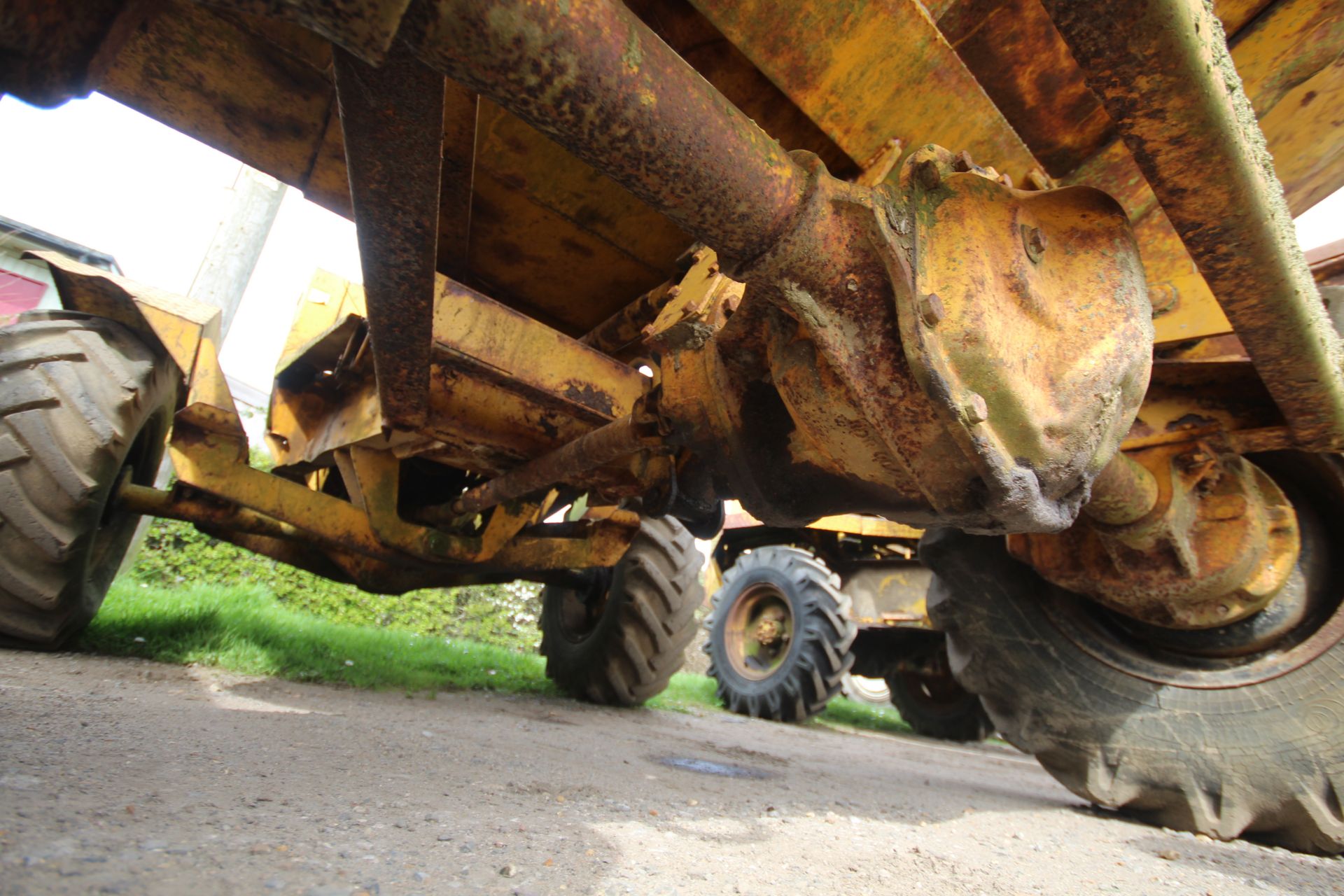 ** Online Video Available ** Thwaites 6000 2.5T 4WD crank start dumper. Vendor reports runs and dri - Image 23 of 24