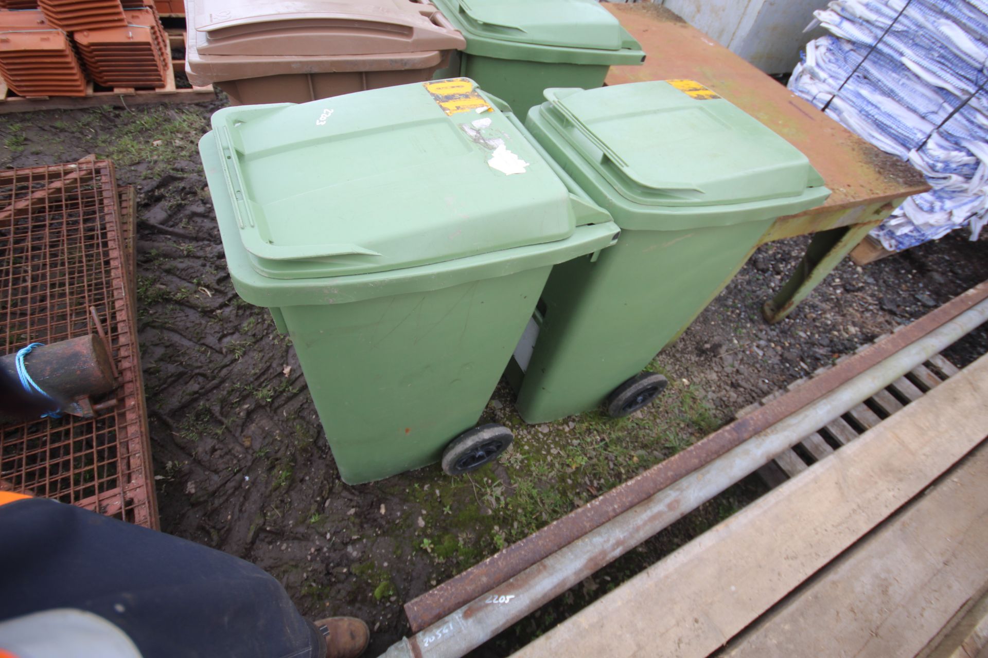 2x green wheelie bins. - Image 2 of 4