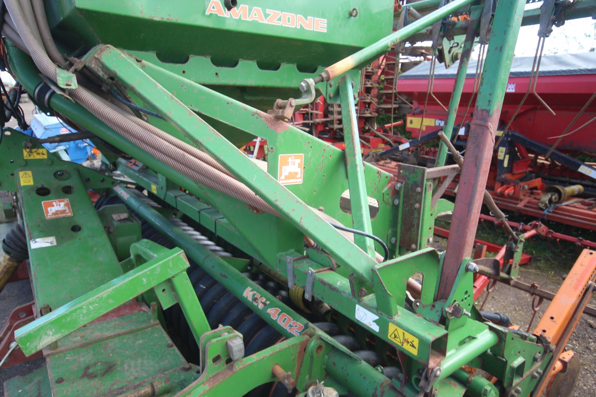 Amazone KE403 4m combination drill. 2005. With disc coulters, pre-em and tramlime. Manual, Control - Image 17 of 44