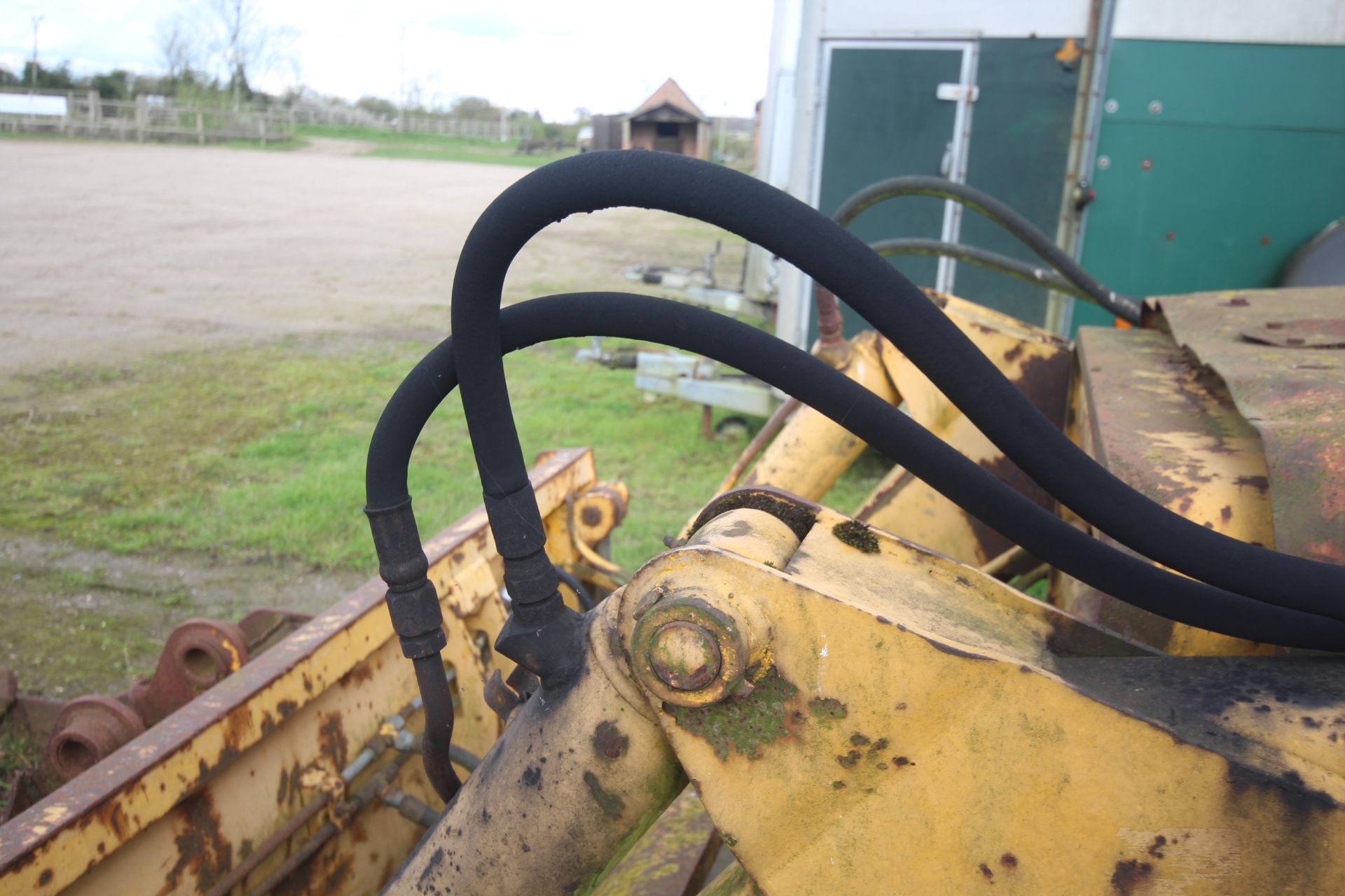 International Harvester 260A 2WD backhoe loader. Registration CWJ 891T (no paperwork). Date of first - Image 79 of 104