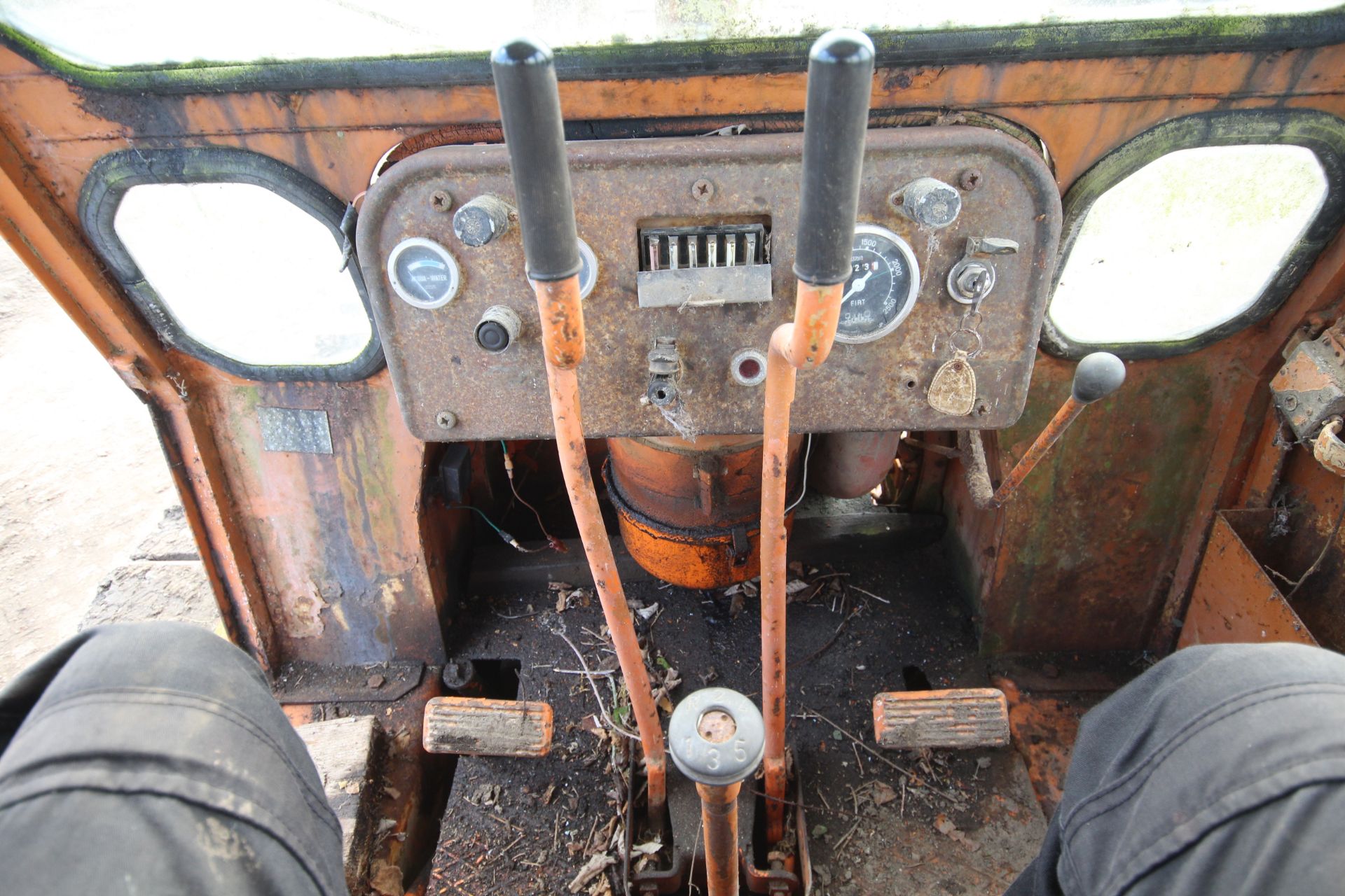 Fiat 100c steel tracked crawler. With Turner rear linkage. Owned from new. Unused for some time - Image 55 of 58