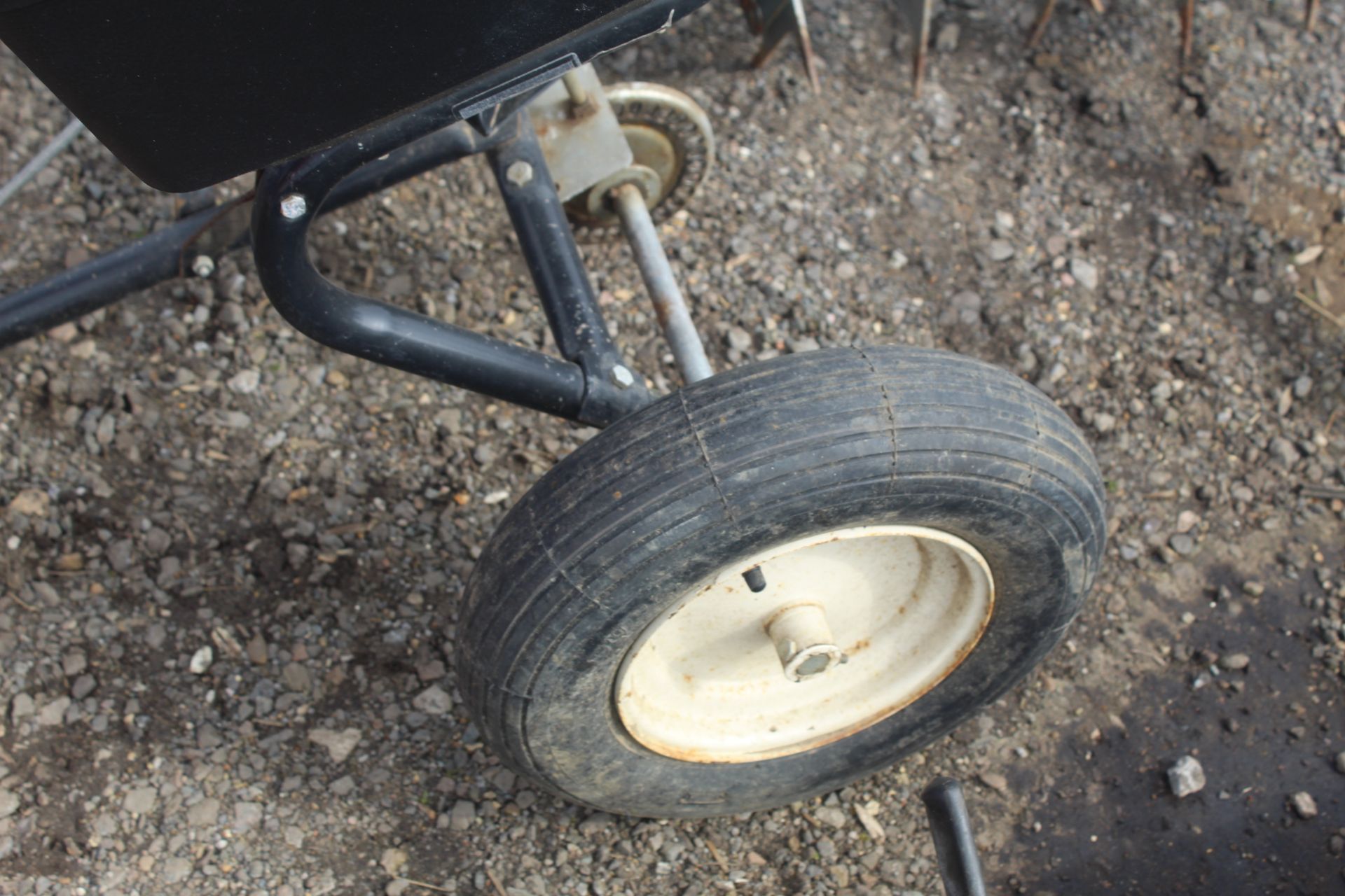 Trailed seed spreader for ride-on mower. - Image 5 of 9