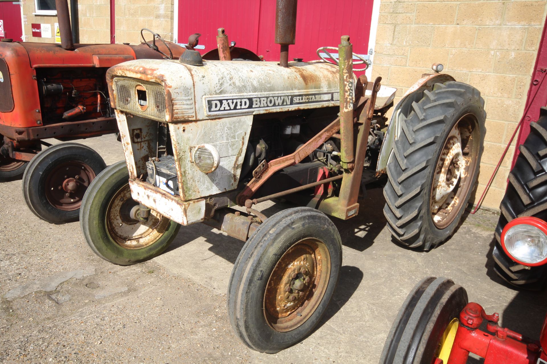 David Brown 990 Selectamatic 2WD tractor. Vendor reports that it starts runs and drives but requires