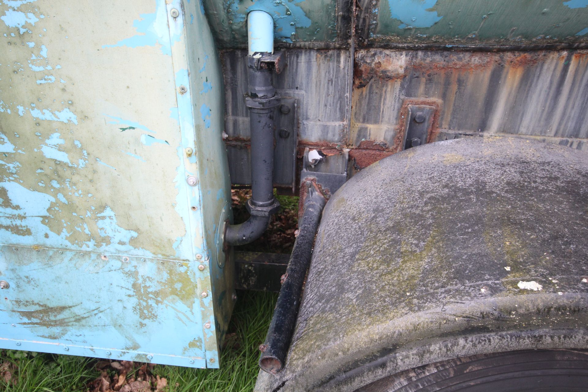 c.16,000L three compartment stainless steel artic bowser. With dolly, chemical locker and Honda - Image 24 of 53