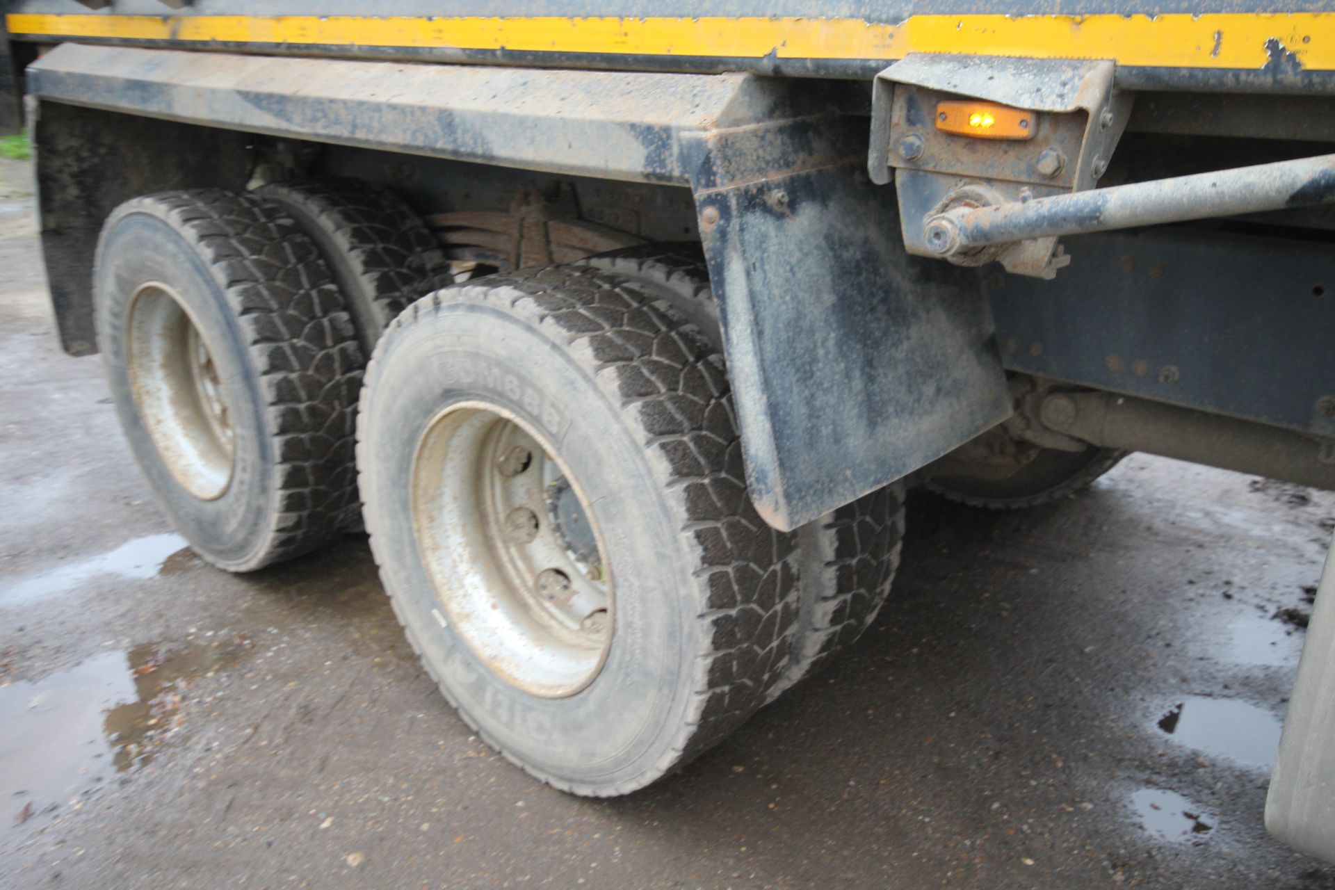 Volvo FMX 410 8x4 32T tipper. Registration WX13 CKF. Date of first registration 17/05/2013. 520, - Image 21 of 80