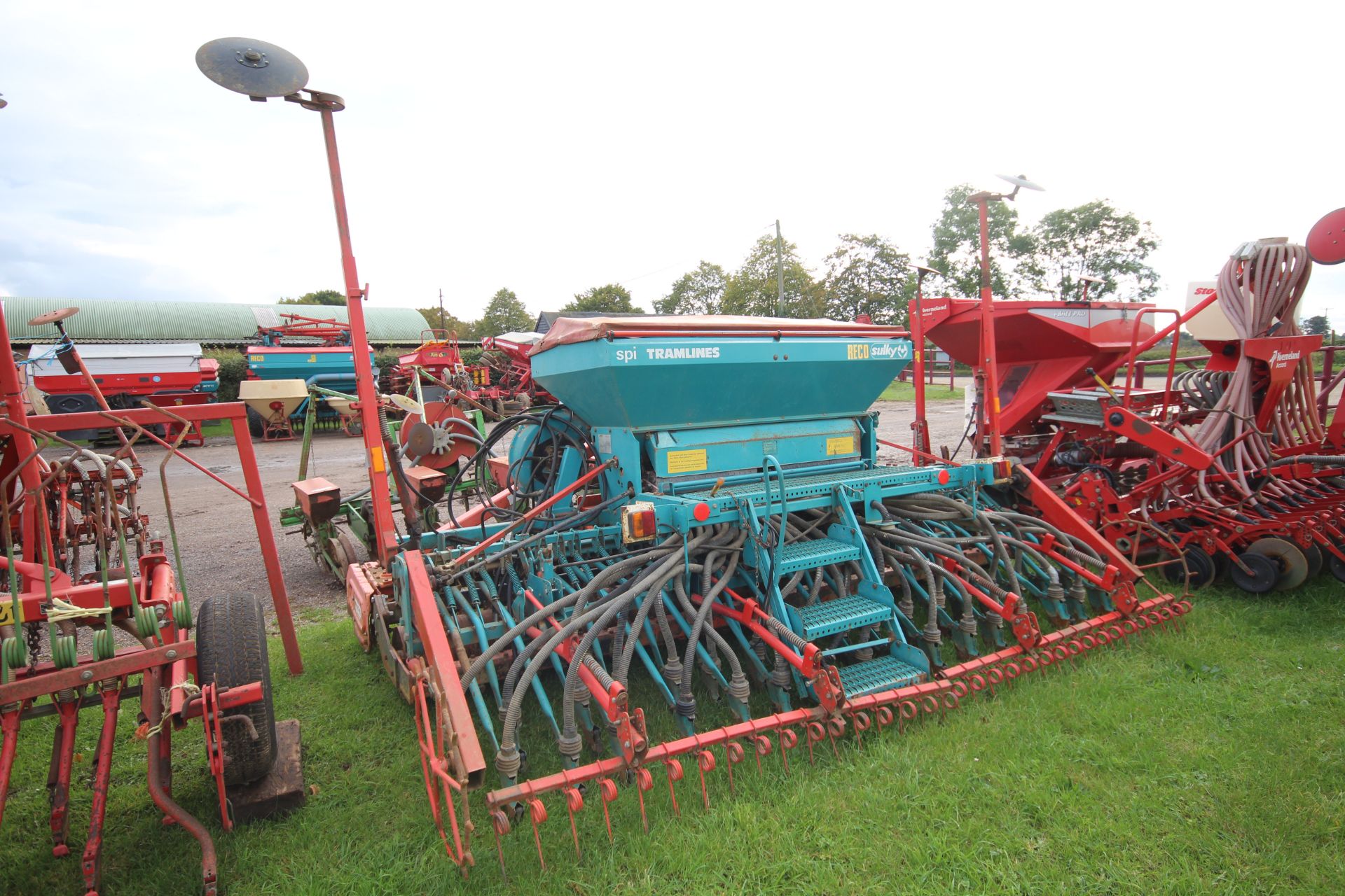 Maschio/ Sulky drill 4m combination. Comprising Maschio DM4000 power harrow coupled to Sulky SPI - Image 3 of 37