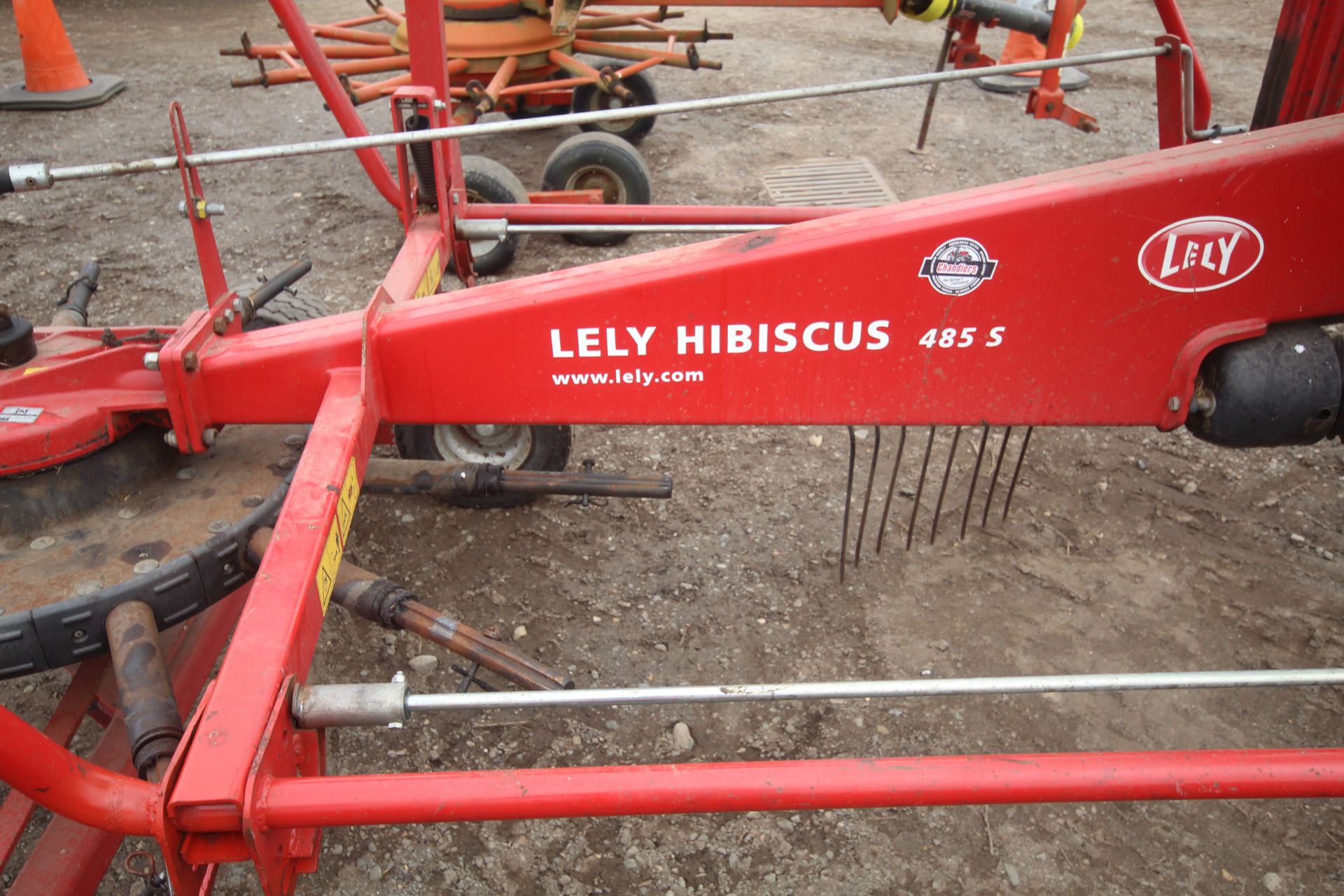 Lely Hibiscus 458S single rotor rake. Serial number 0003127837. V - Image 13 of 15