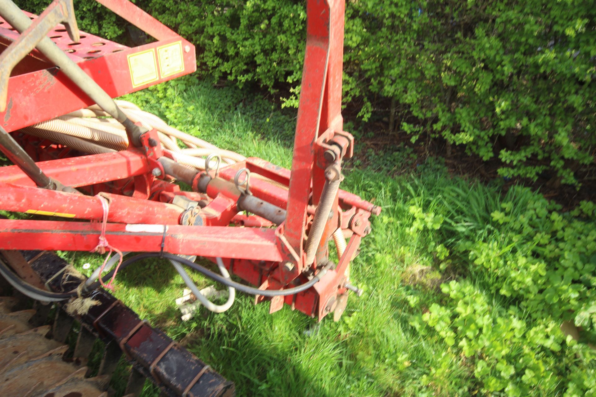 Maschio 4m power harrow. With packer. Piggybacked with Vicon LZ505 Suffolk coulter drill. 1995. With - Image 25 of 52