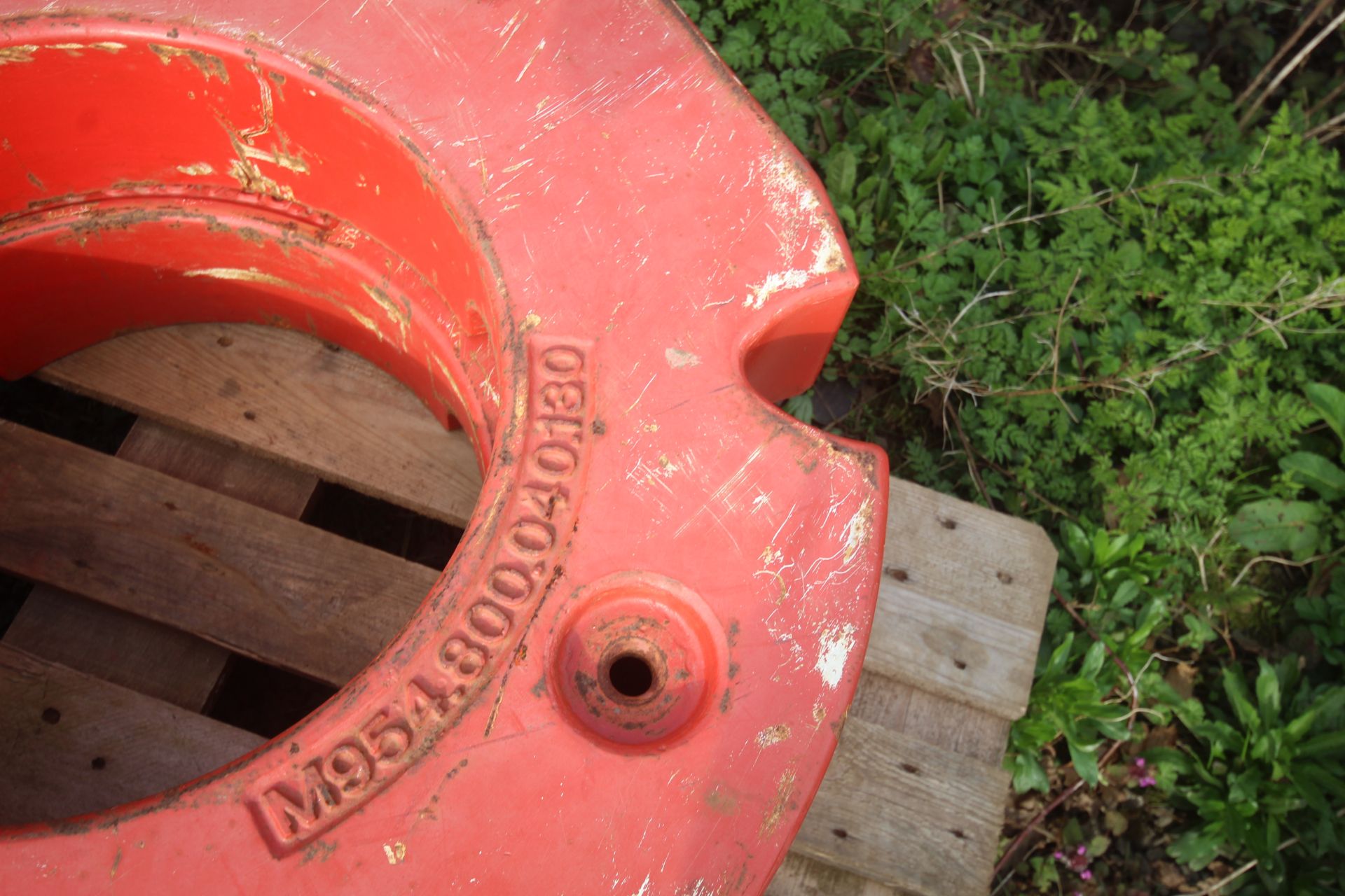 Pair of Fendt 300kg rear wheel weights. - Image 4 of 6