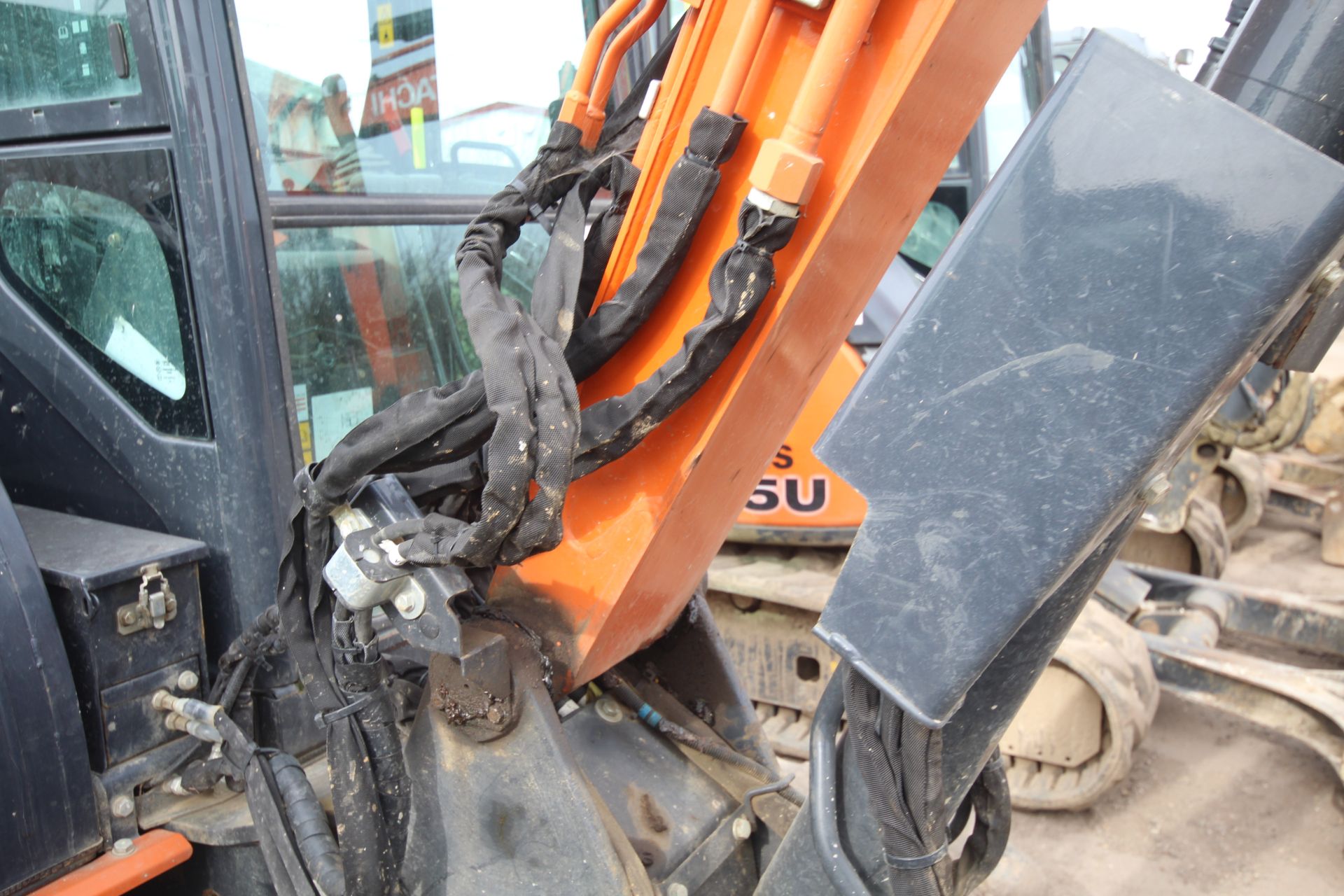 Hitachi ZX55U-6 CLR 5.5T rubber track excavator. 2022. 757 hours. Serial number HCMAEQ50H00061201. - Image 13 of 71