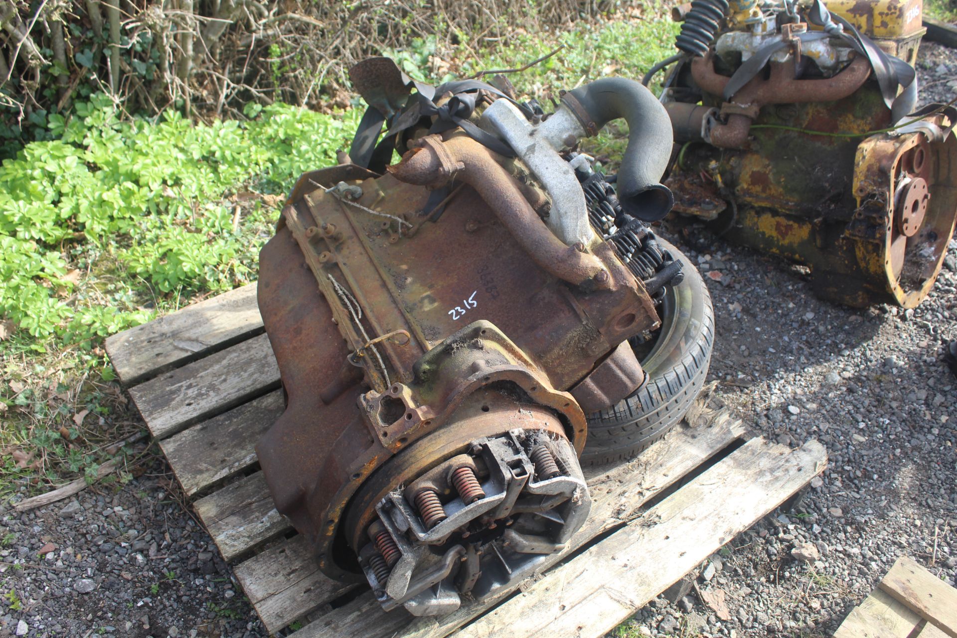 Fordson Power/ Super Major diesel engine. With flywheel and clutch. For spares or repair. V