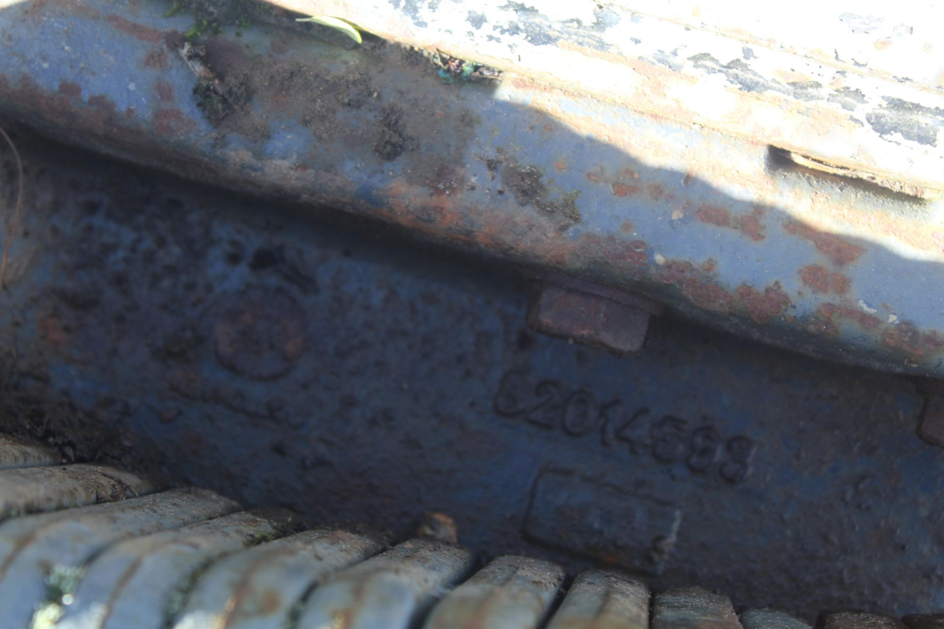 New Holland front weights on linkage frame. From a local Deceased estate. - Image 10 of 10