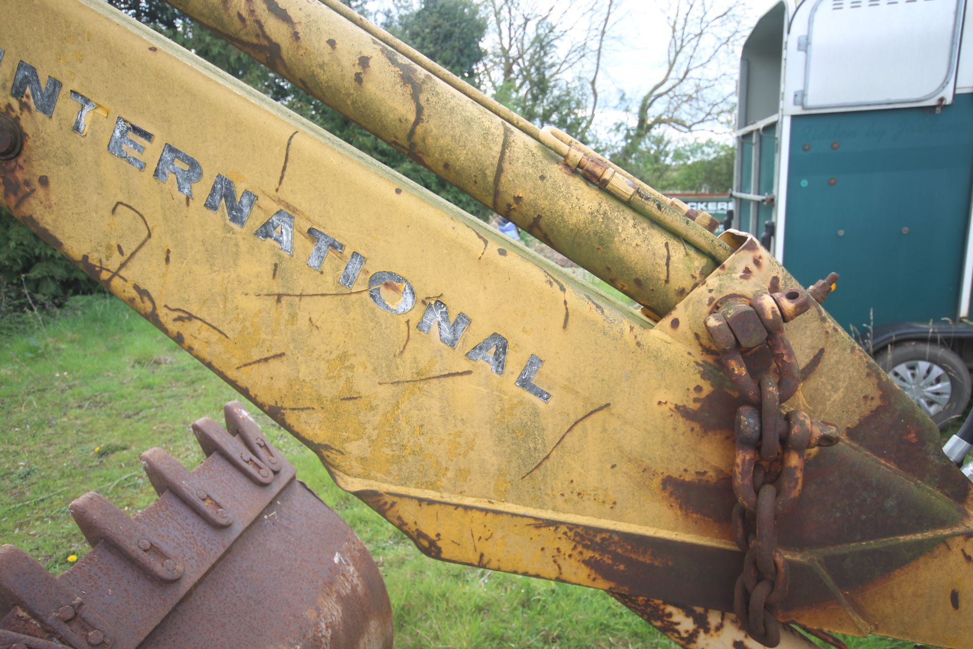 International Harvester 260A 2WD backhoe loader. Registration CWJ 891T (no paperwork). Date of first - Bild 40 aus 104